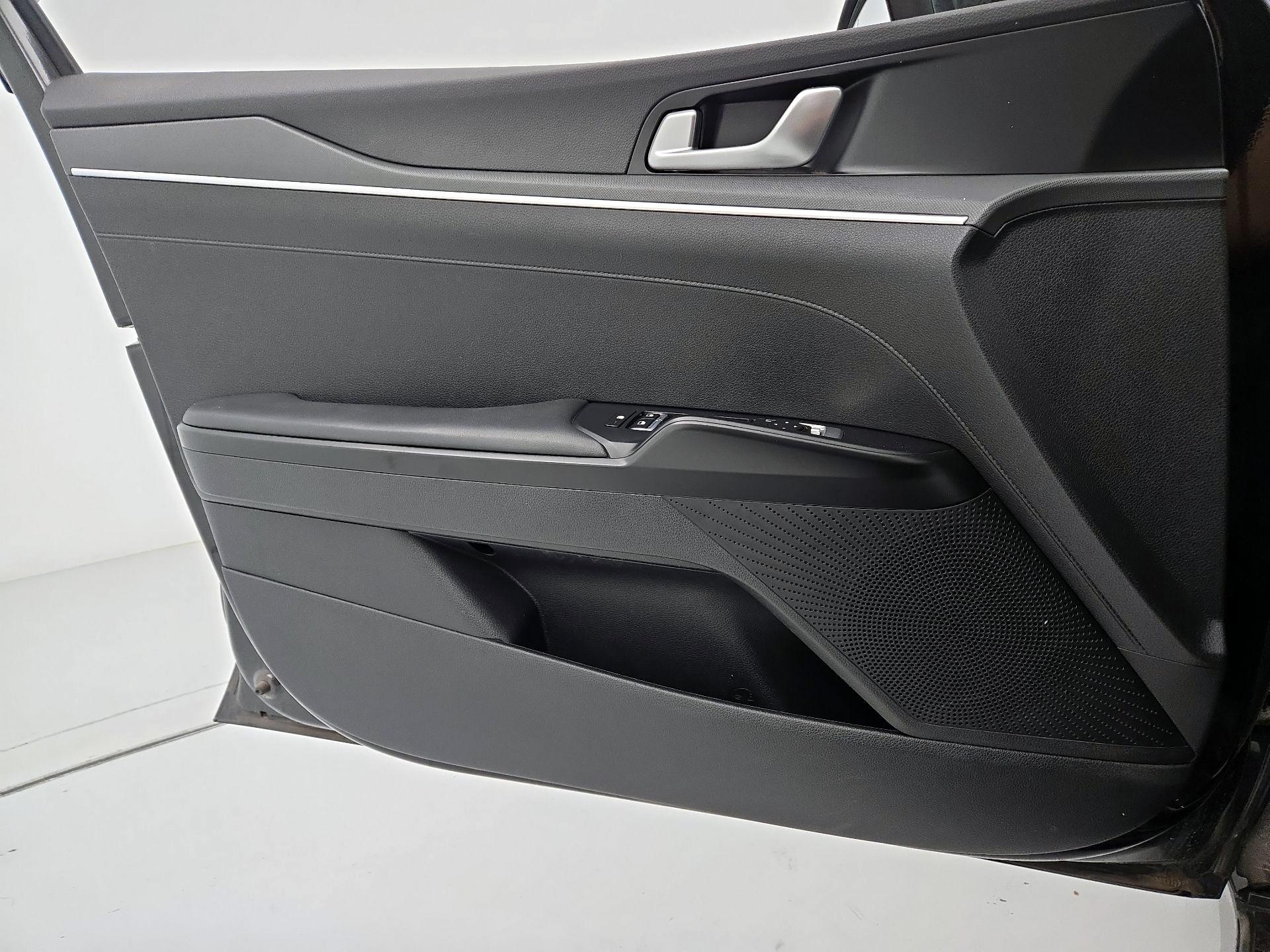 Thumbnail: 2022 Kia K5 - 12