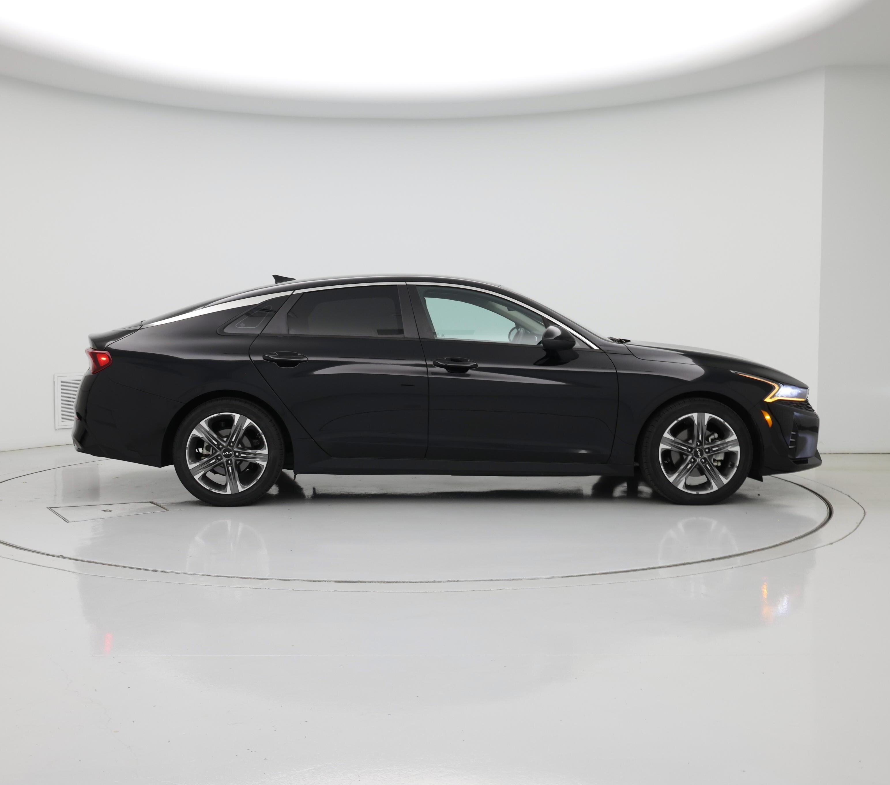 Thumbnail: 2022 Kia K5 - 7