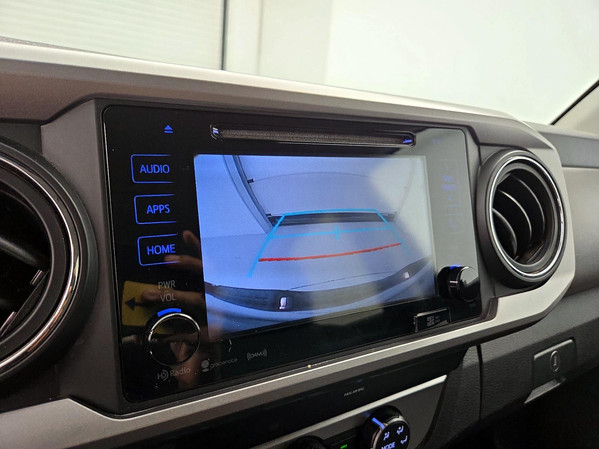 Thumbnail: 2019 Toyota Tacoma - 14