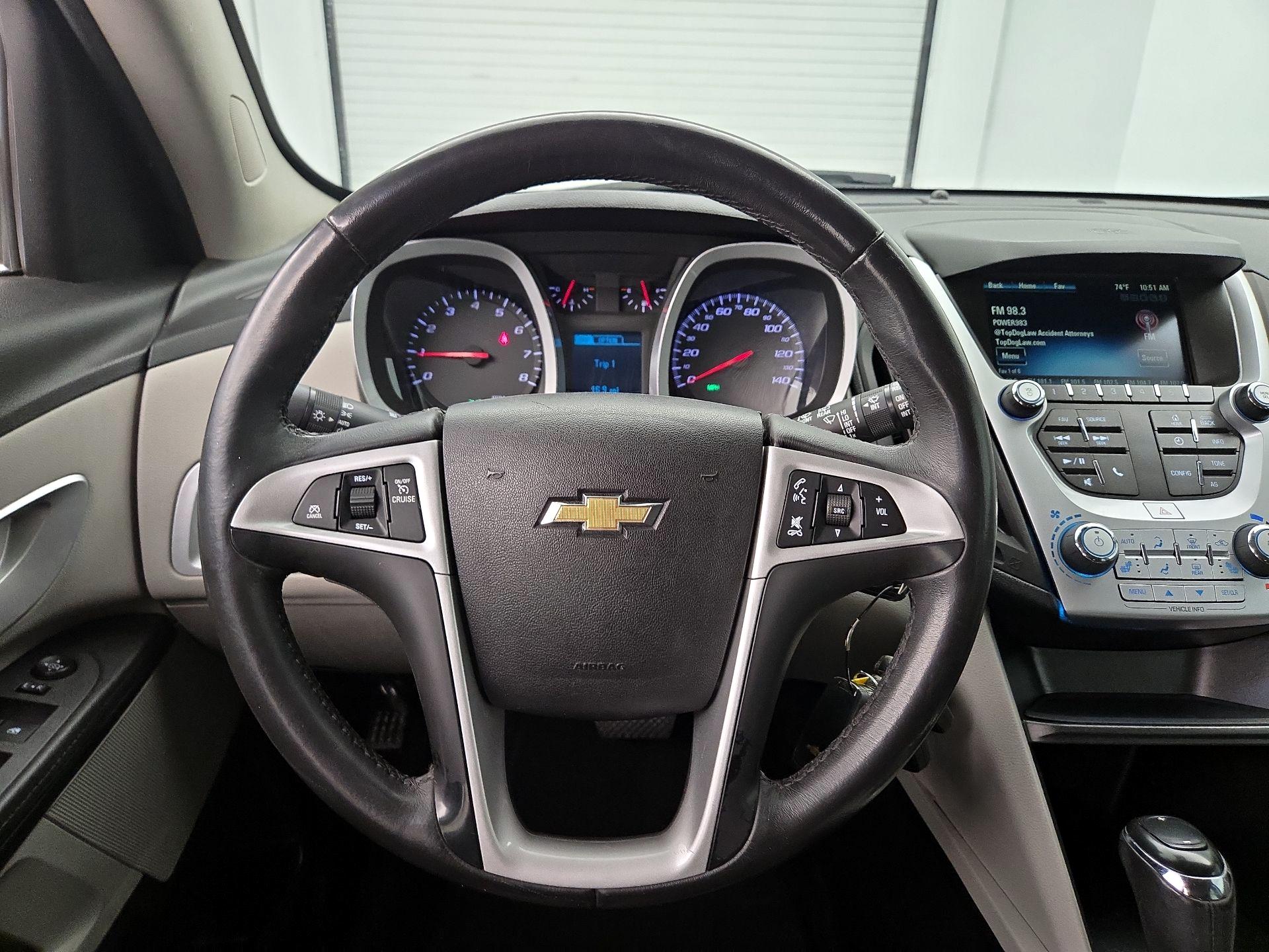 Thumbnail: 2017 Chevrolet Equinox - 10