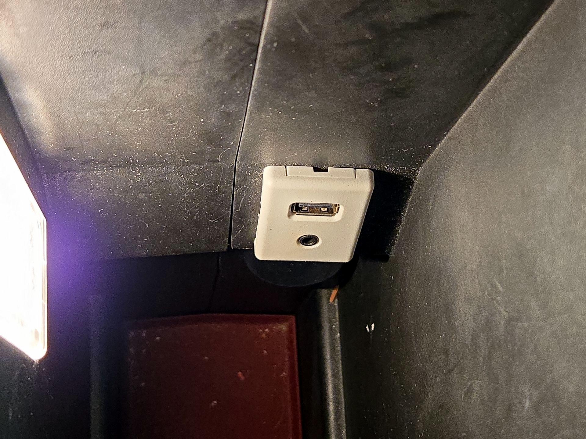 Thumbnail: 2017 Chevrolet Equinox - 17