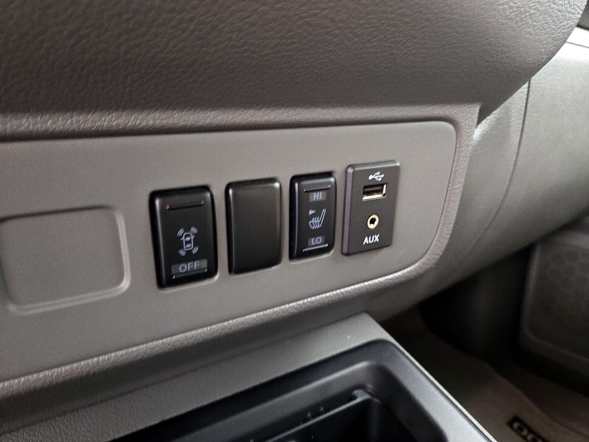 Thumbnail: 2018 Nissan NV - 19