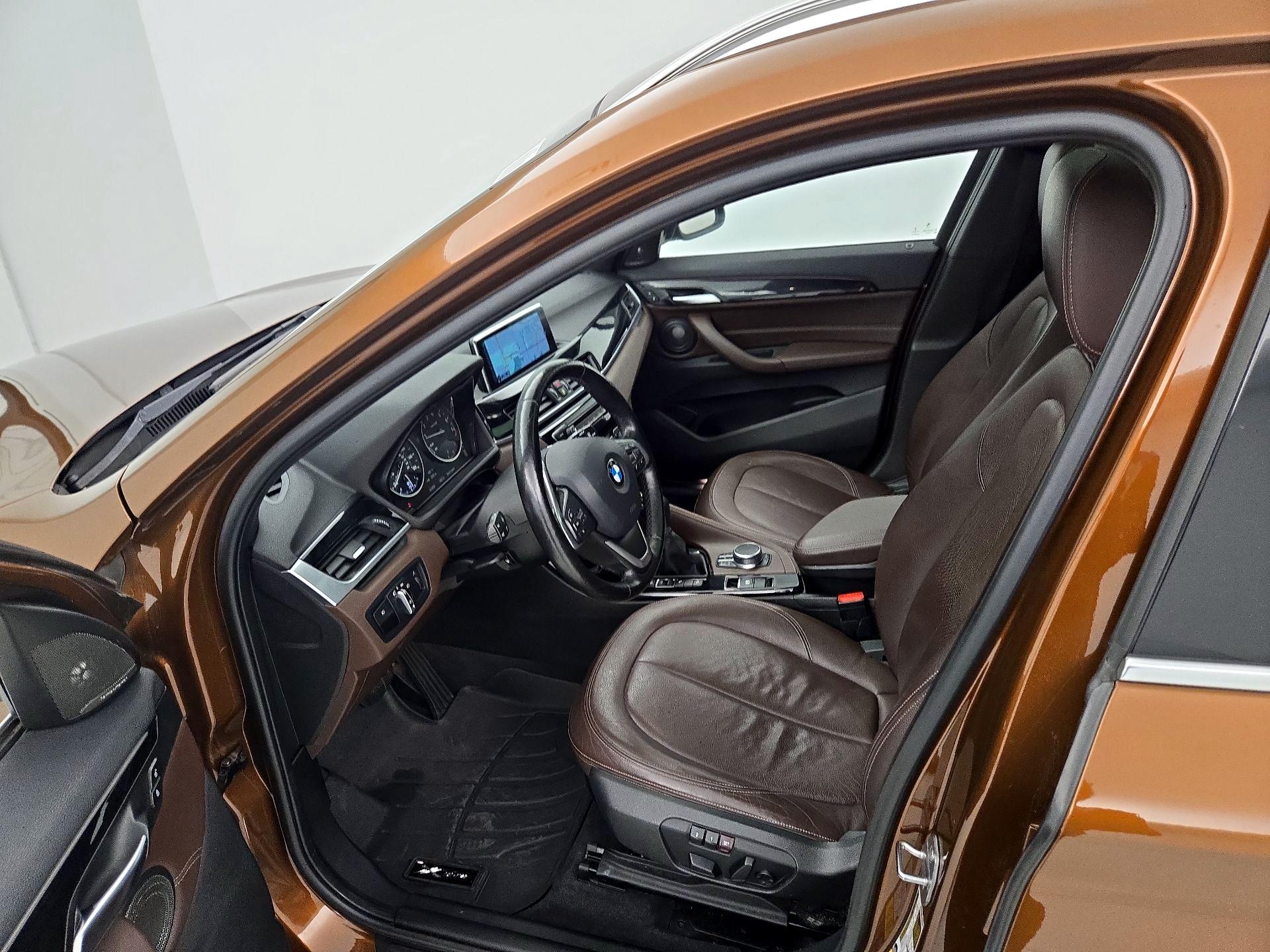 Thumbnail: 2016 BMW X1 - 11