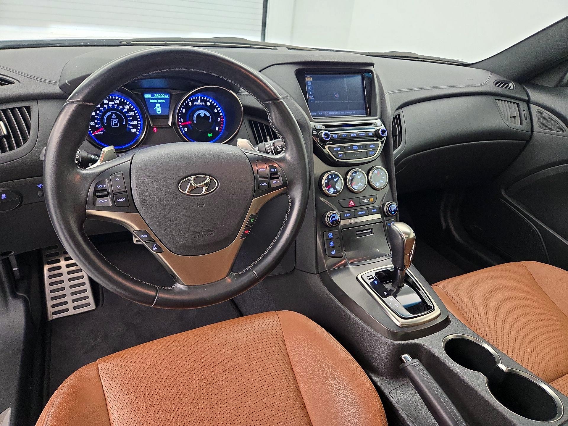 Thumbnail: 2015 Hyundai Genesis - 9