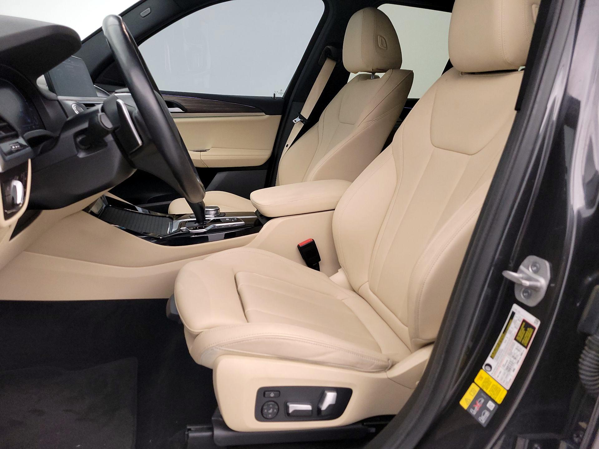 Thumbnail: 2021 BMW X3 - 11