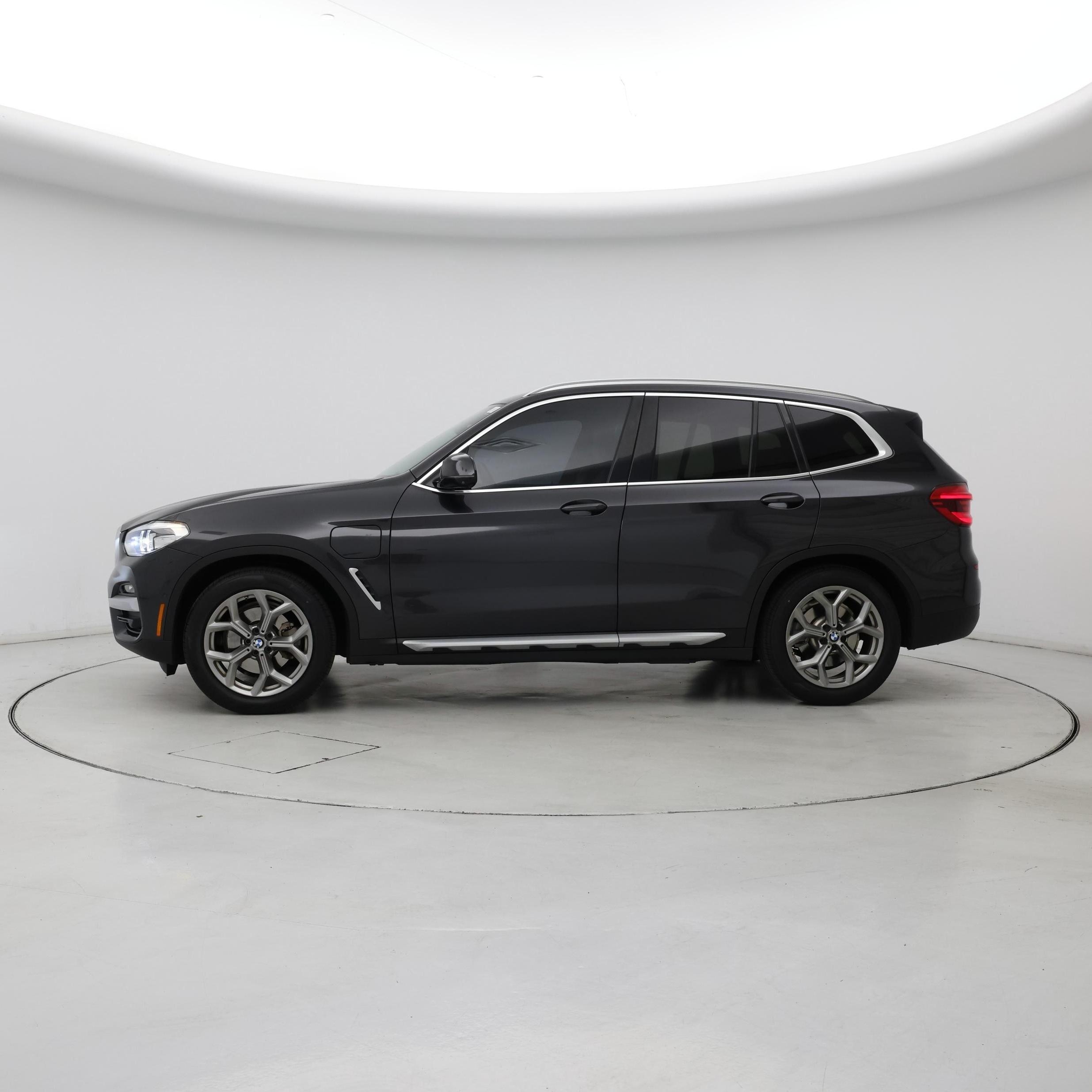 Thumbnail: 2021 BMW X3 - 3