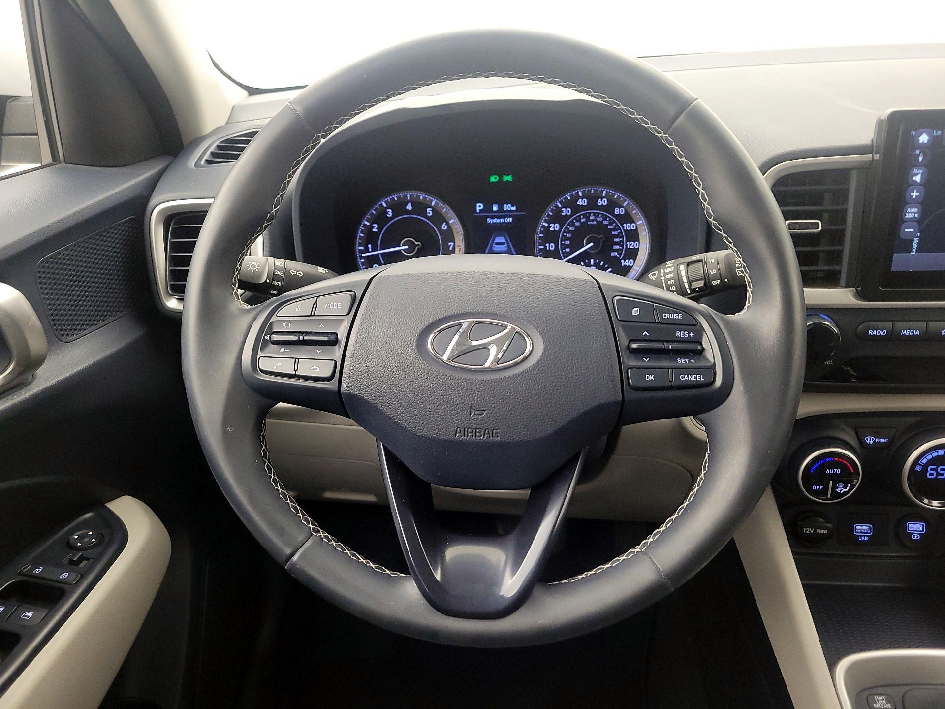 Thumbnail: 2021 Hyundai Venue - 10