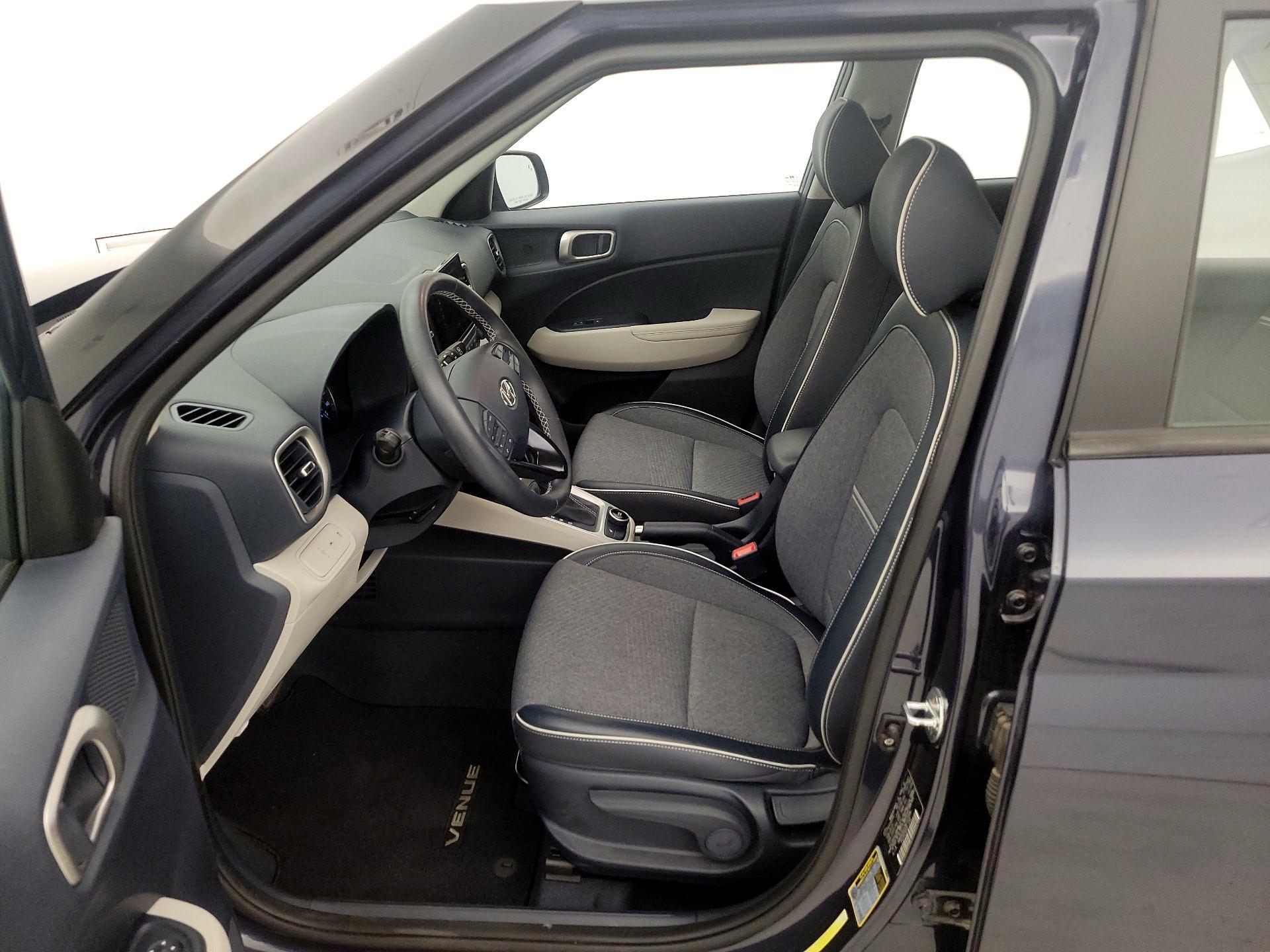 Thumbnail: 2021 Hyundai Venue - 11