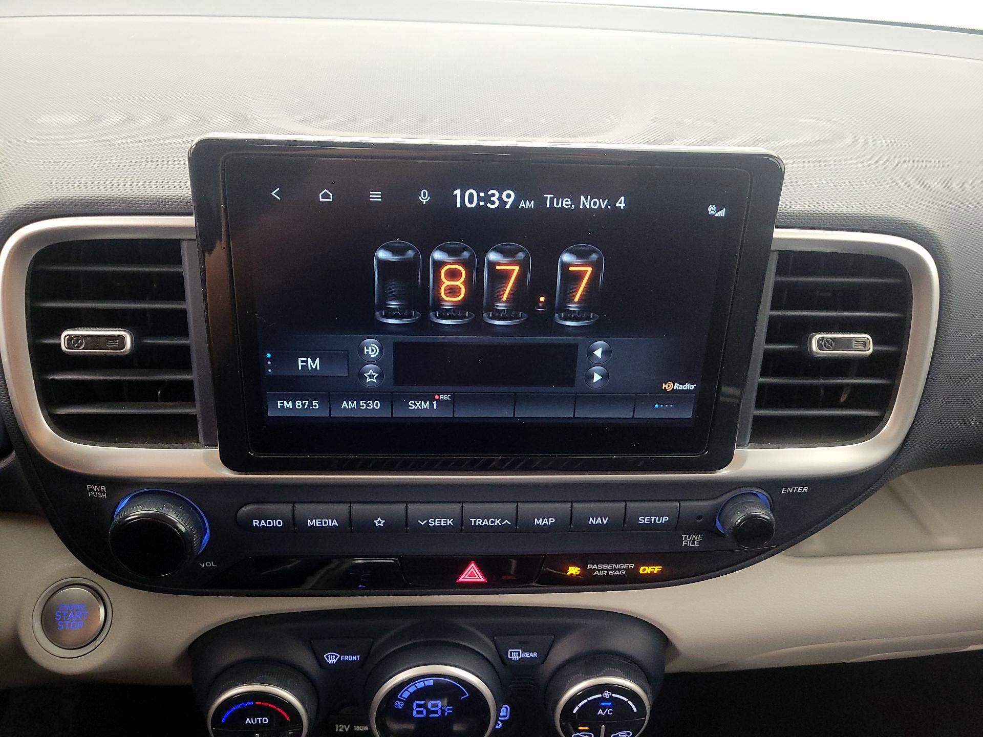 Thumbnail: 2021 Hyundai Venue - 16