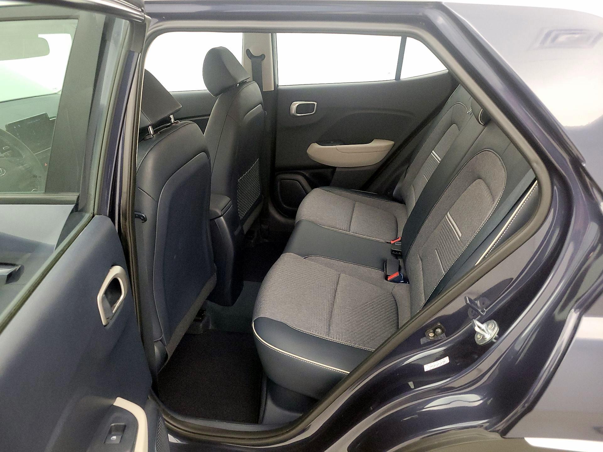 Thumbnail: 2021 Hyundai Venue - 20