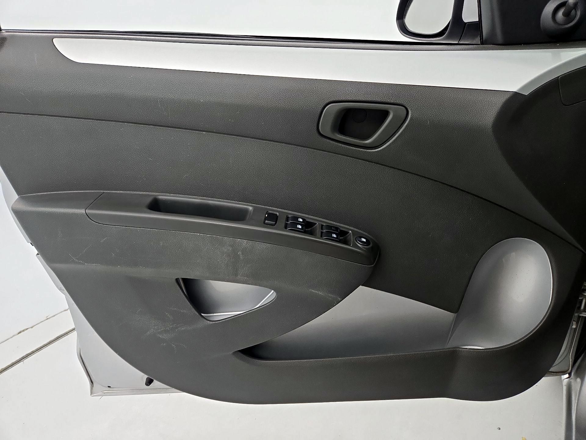 Thumbnail: 2015 Chevrolet Spark - 12