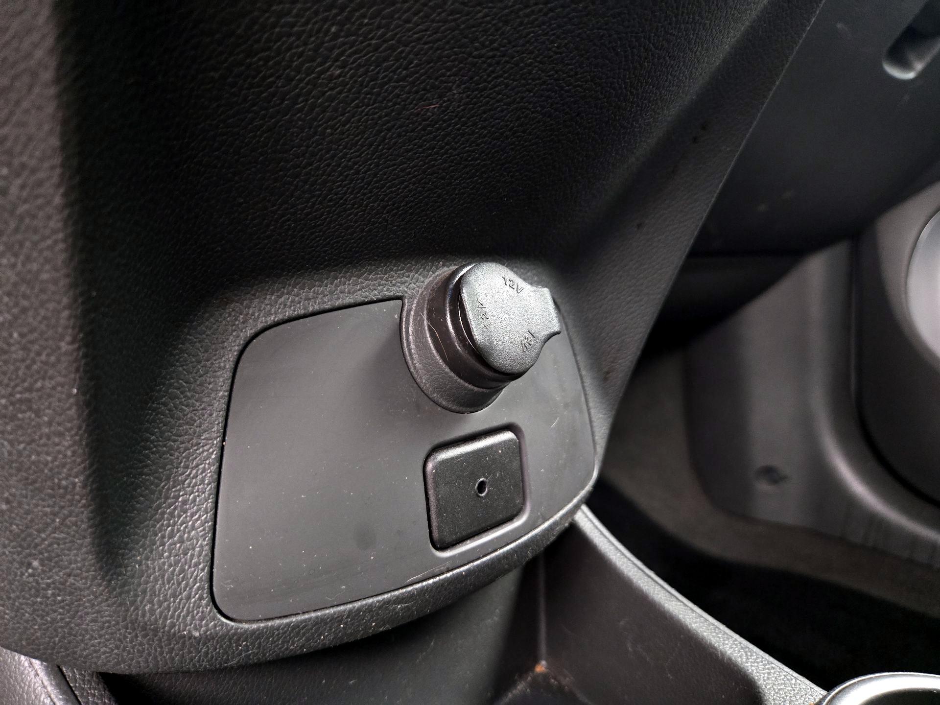 Thumbnail: 2015 Chevrolet Spark - 17