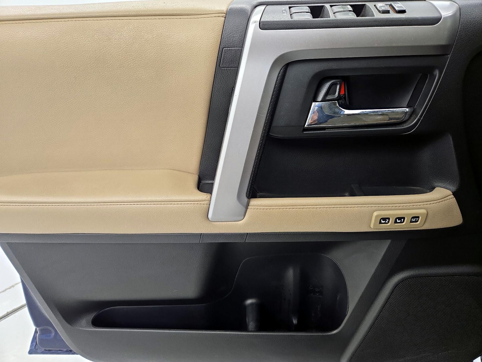 Thumbnail: 2017 Toyota 4Runner - 12