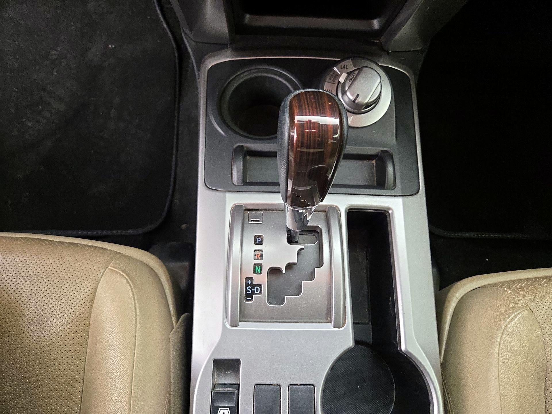 Thumbnail: 2017 Toyota 4Runner - 18