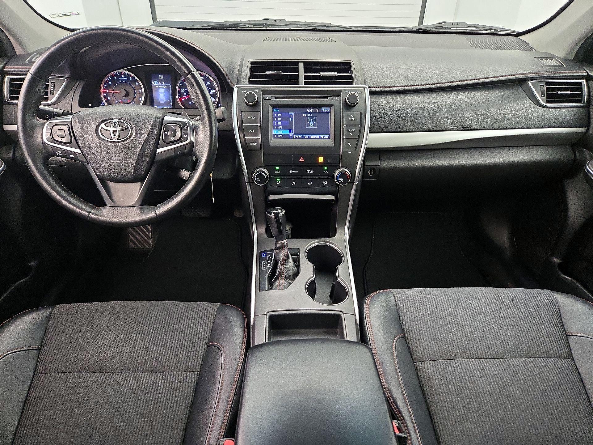 Thumbnail: 2016 Toyota Camry - 9