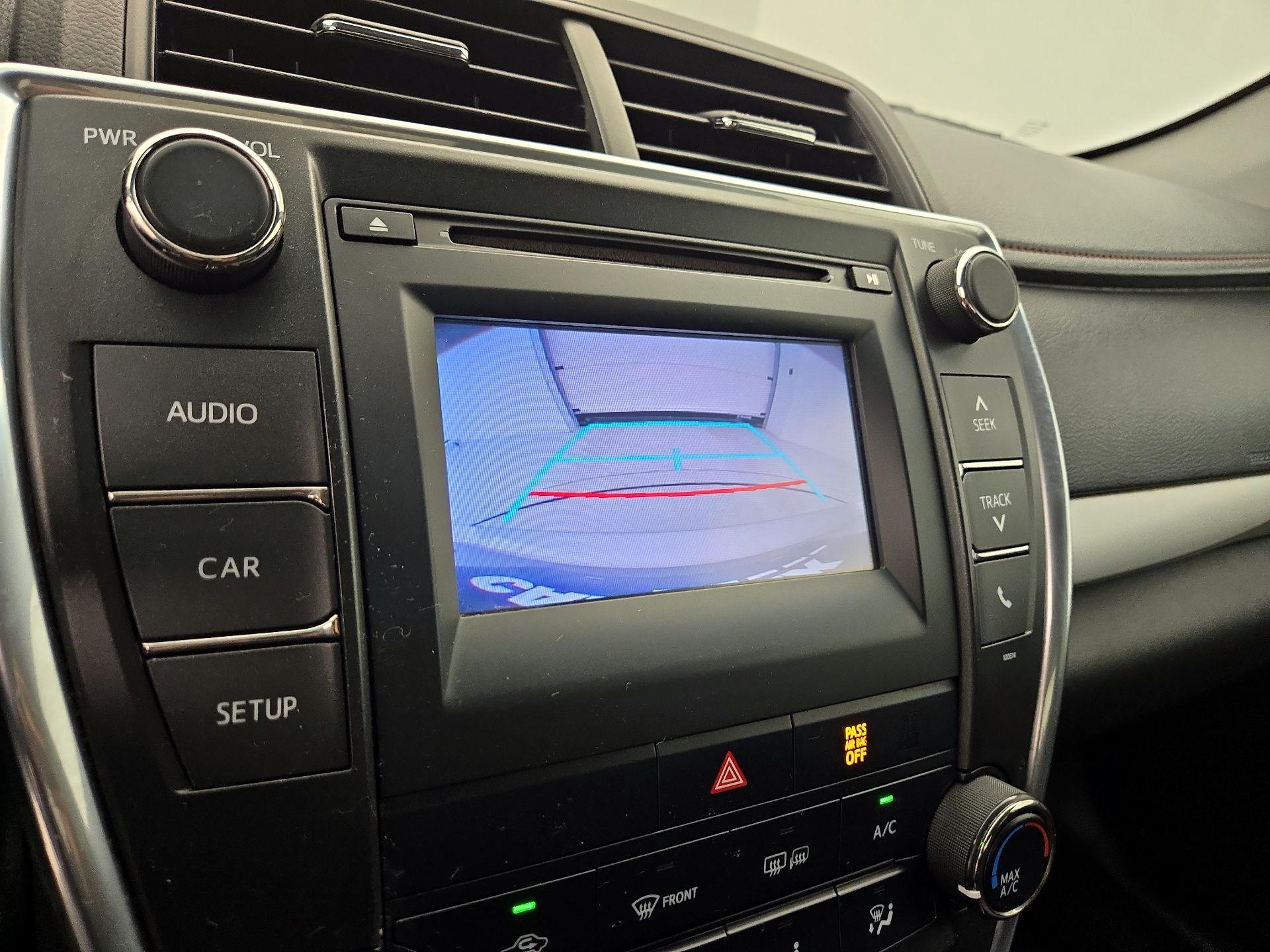 Thumbnail: 2016 Toyota Camry - 14