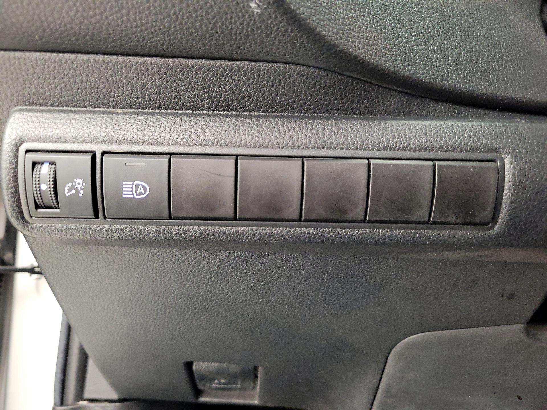 Thumbnail: 2021 Toyota Corolla - 13