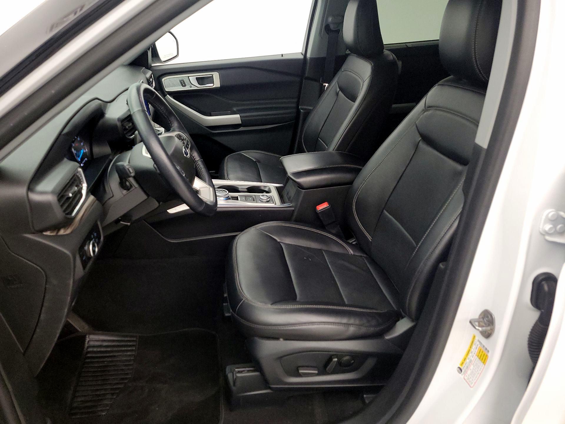 Thumbnail: 2023 Ford Explorer - 11