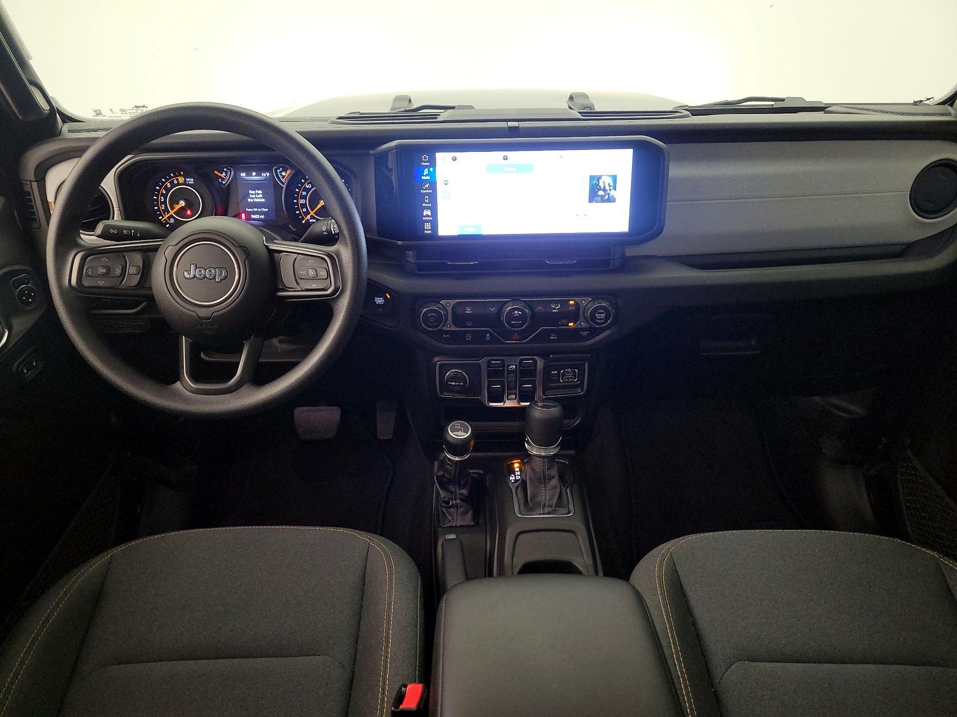 Thumbnail: 2025 Jeep Gladiator - 9