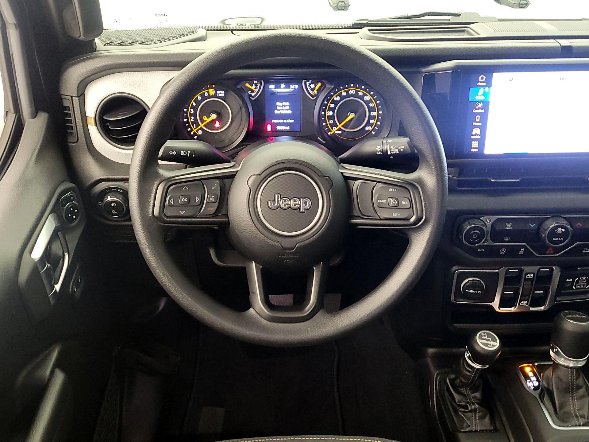 Thumbnail: 2025 Jeep Gladiator - 10