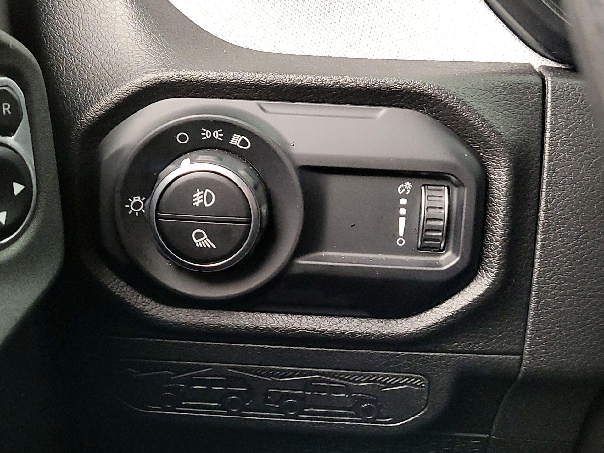 Thumbnail: 2025 Jeep Gladiator - 13