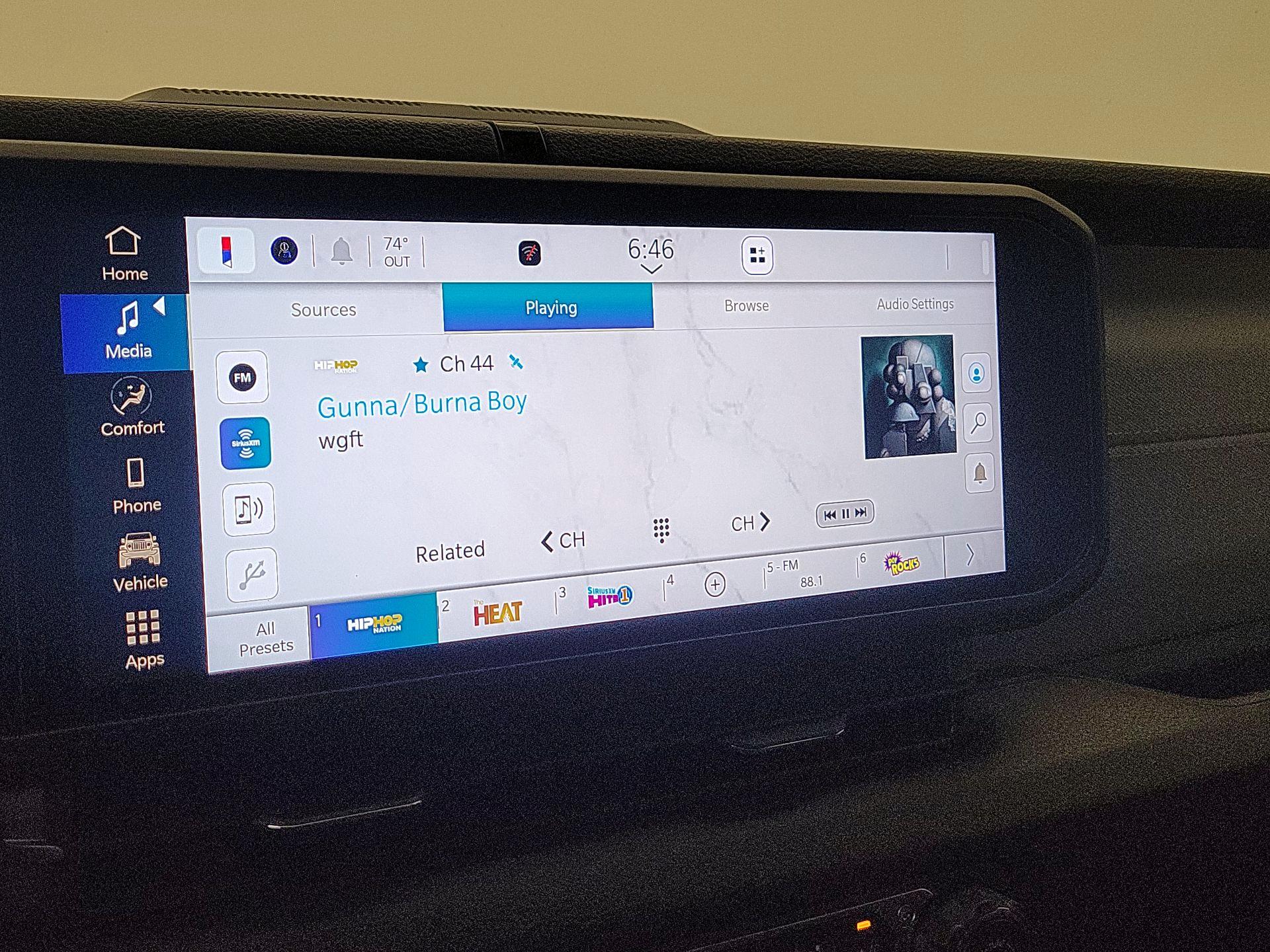 Thumbnail: 2025 Jeep Gladiator - 15