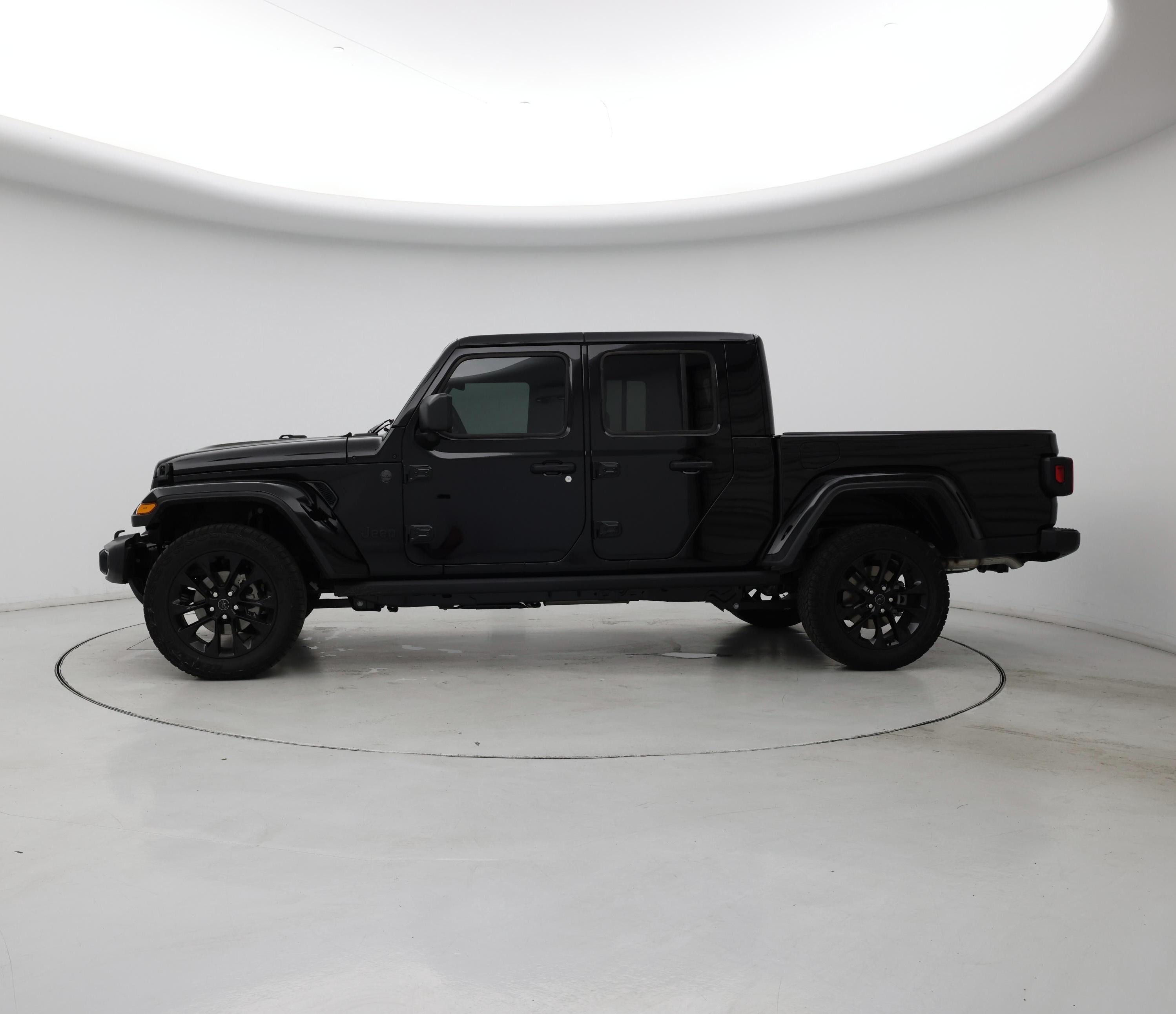 Thumbnail: 2025 Jeep Gladiator - 3
