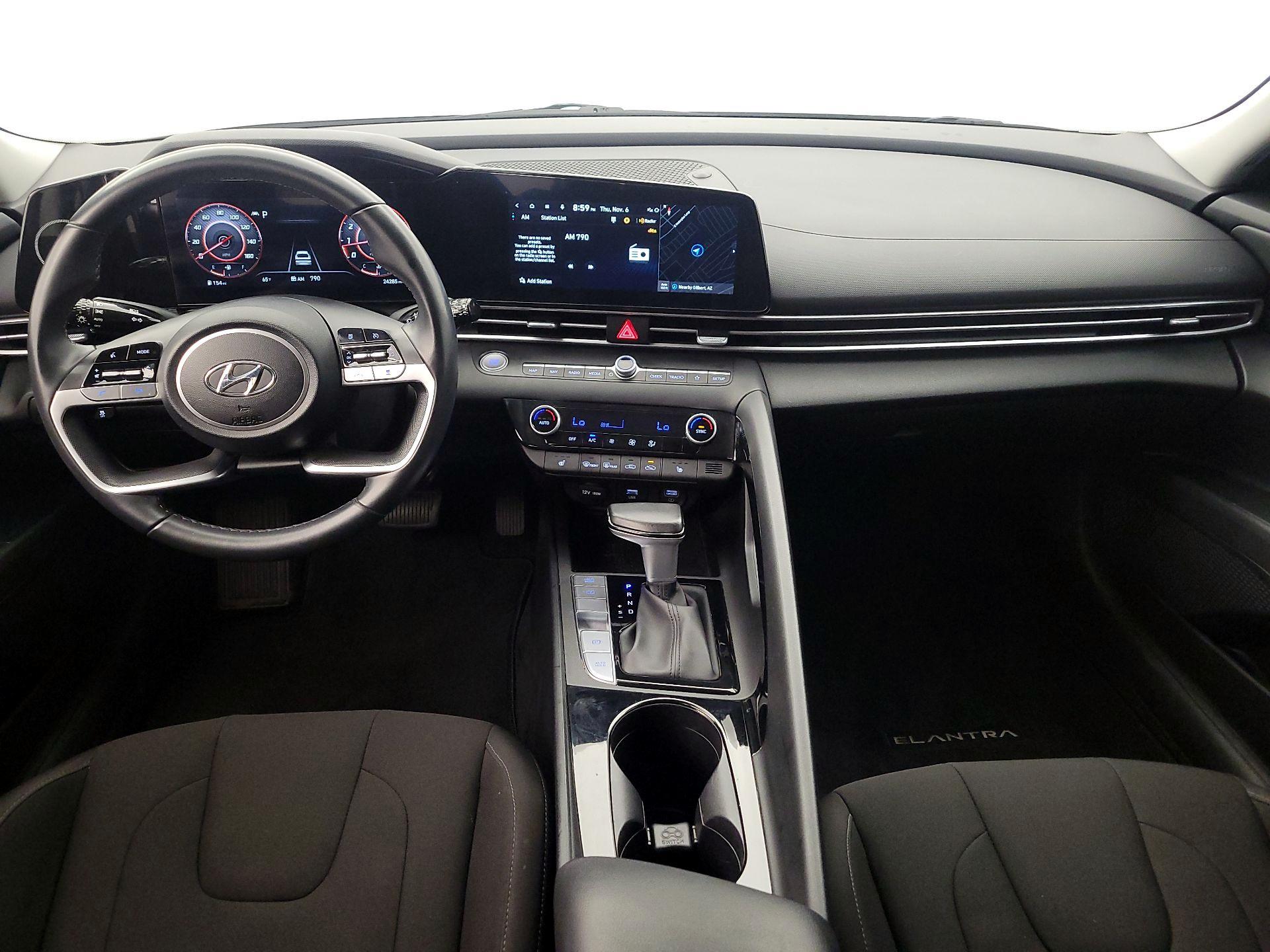 Thumbnail: 2023 Hyundai Elantra - 9