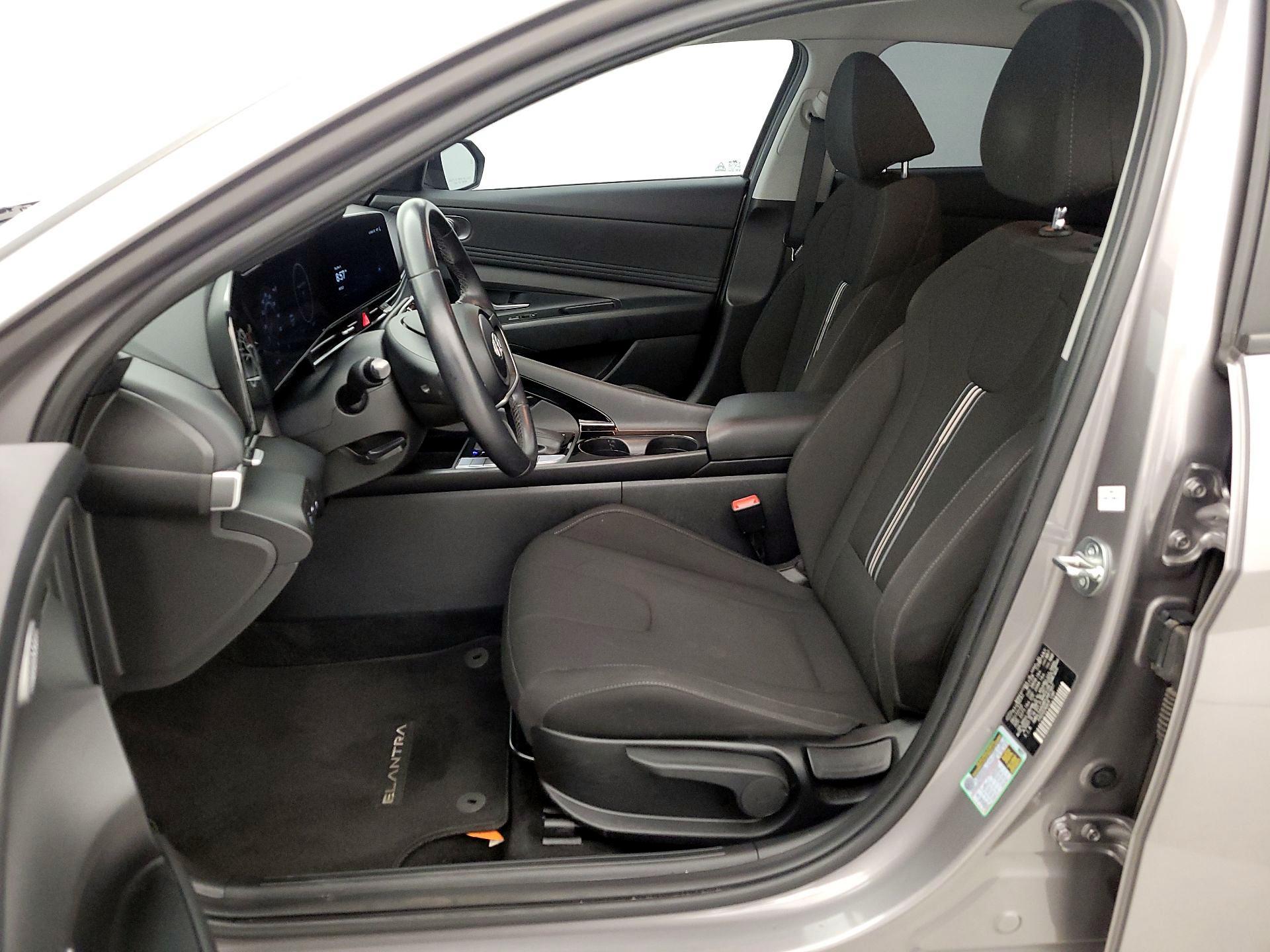 Thumbnail: 2023 Hyundai Elantra - 11