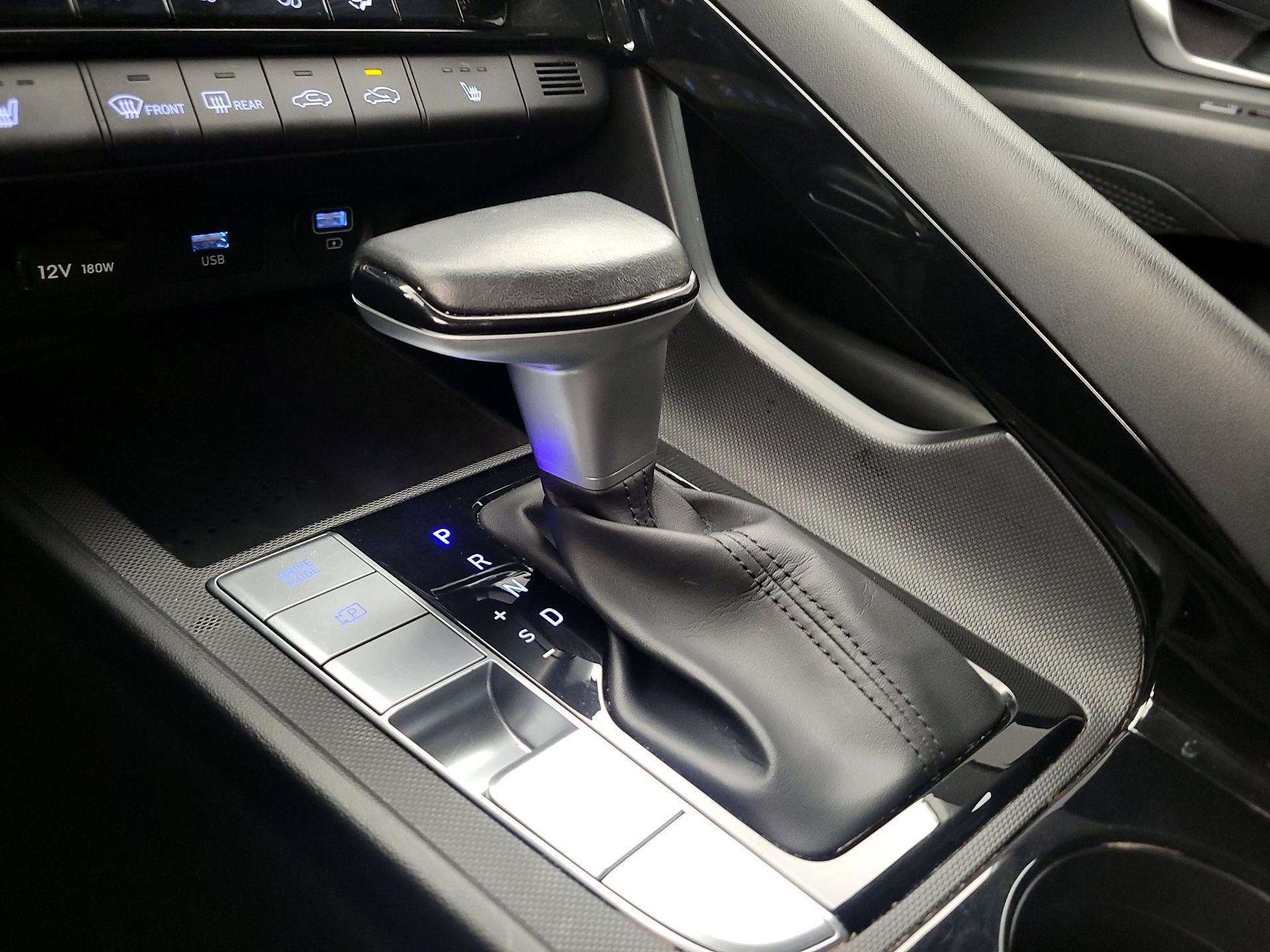 Thumbnail: 2023 Hyundai Elantra - 18