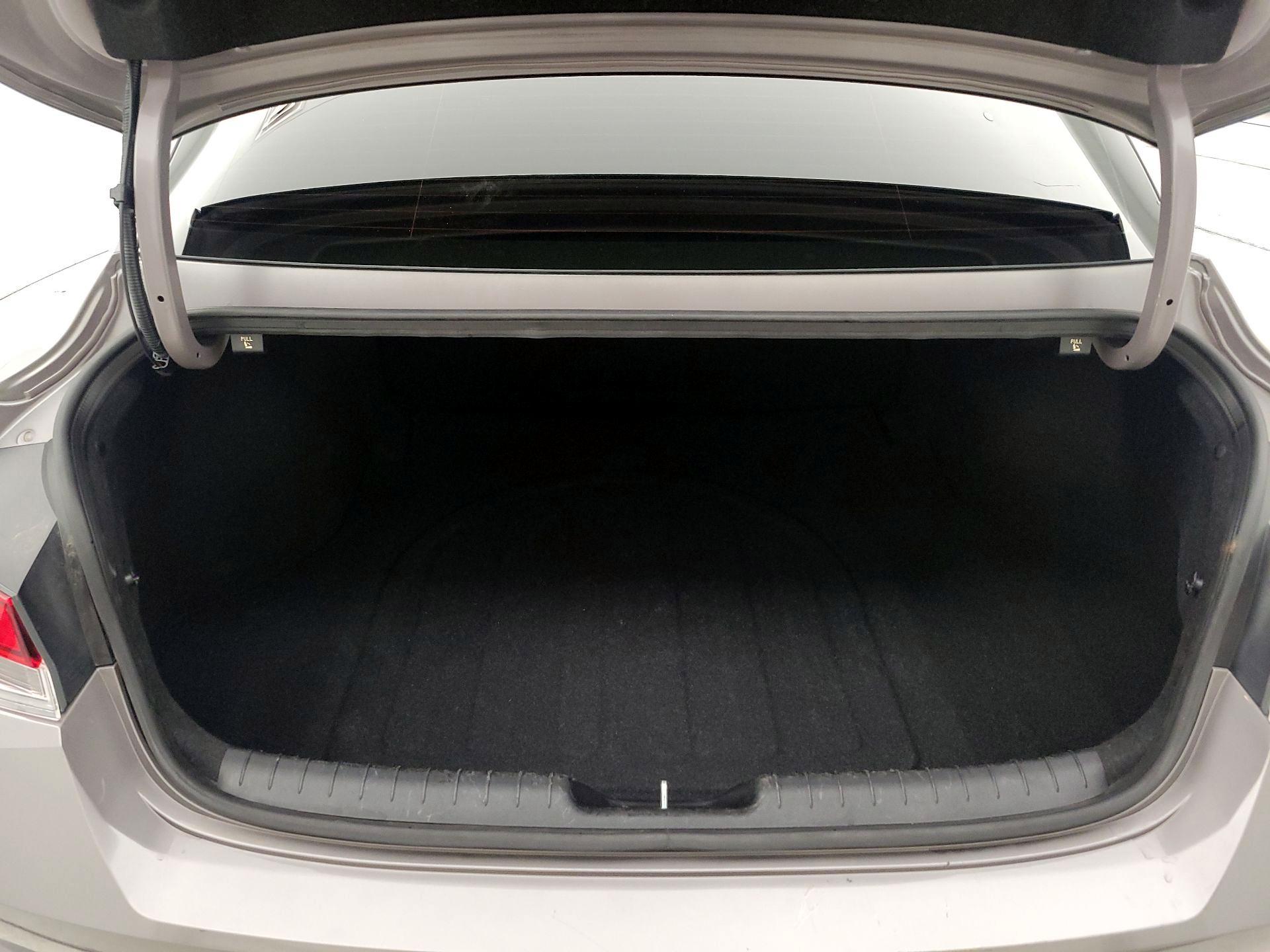 Thumbnail: 2023 Hyundai Elantra - 20