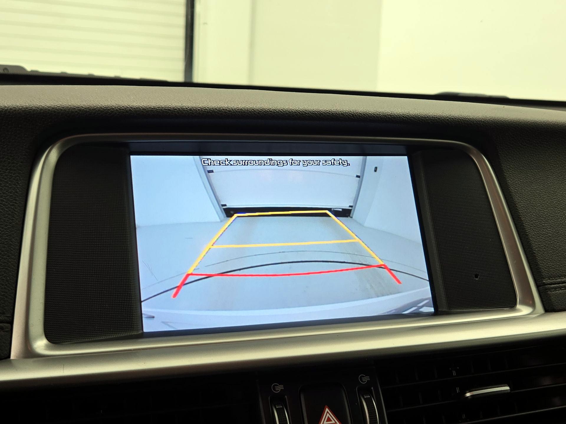 Thumbnail: 2020 Kia Optima - 14