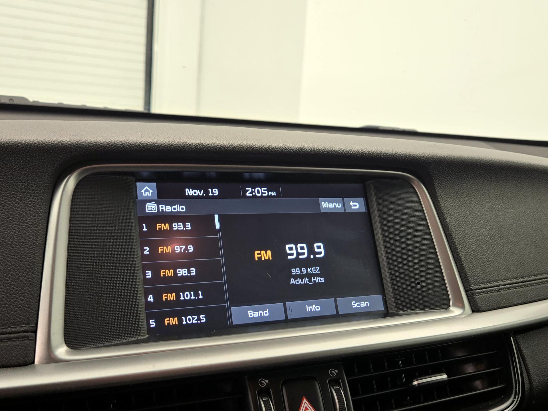 Thumbnail: 2020 Kia Optima - 15