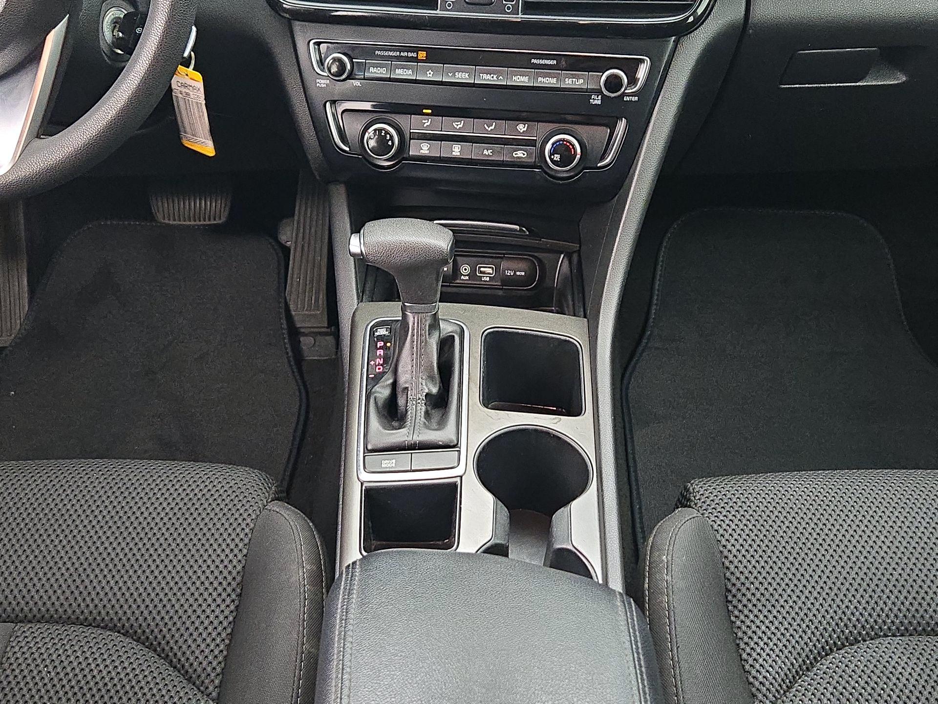 Thumbnail: 2020 Kia Optima - 17