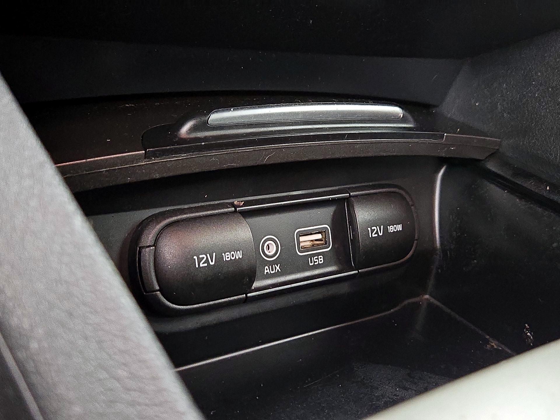 Thumbnail: 2020 Kia Optima - 18