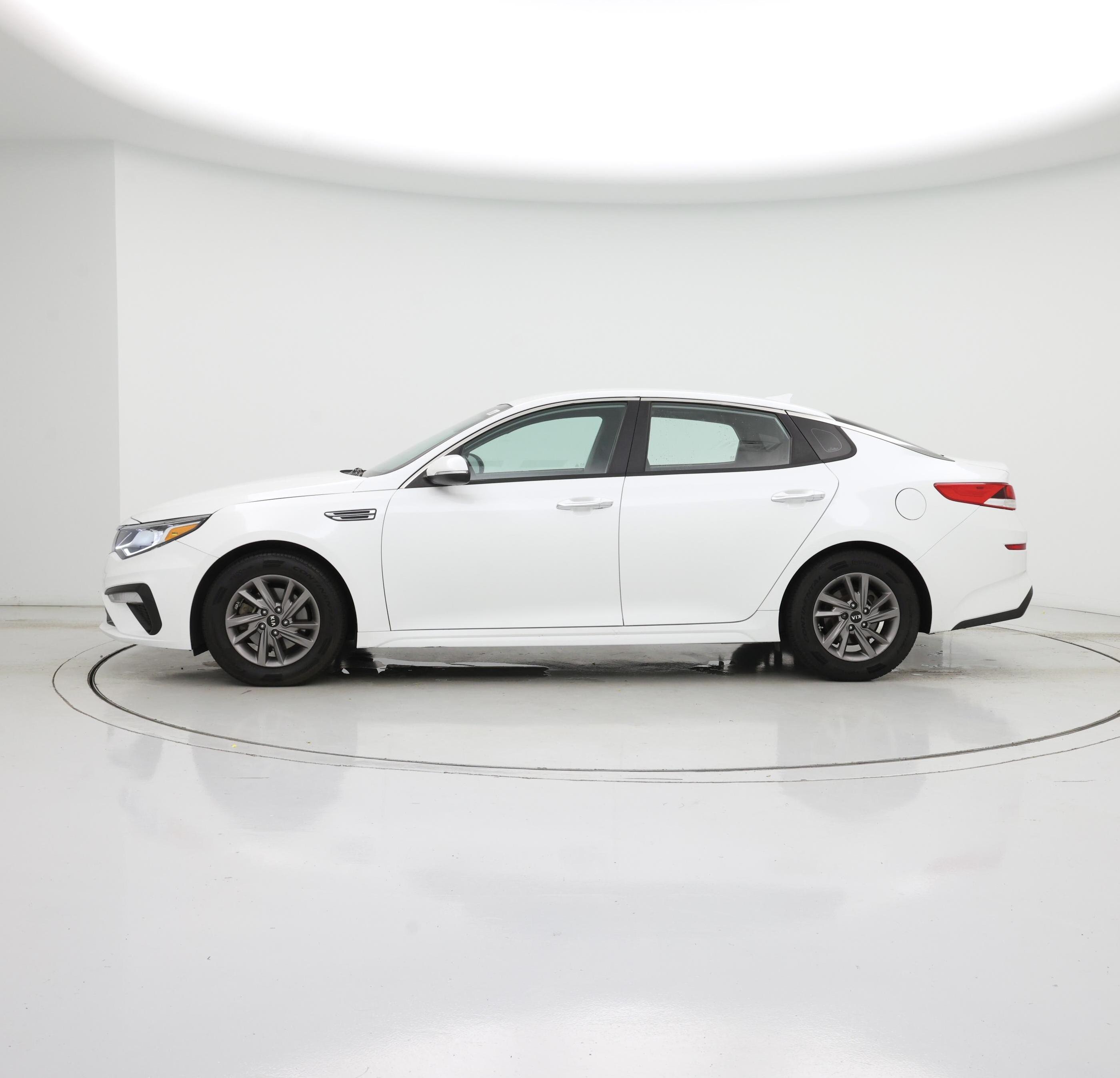 Thumbnail: 2020 Kia Optima - 3