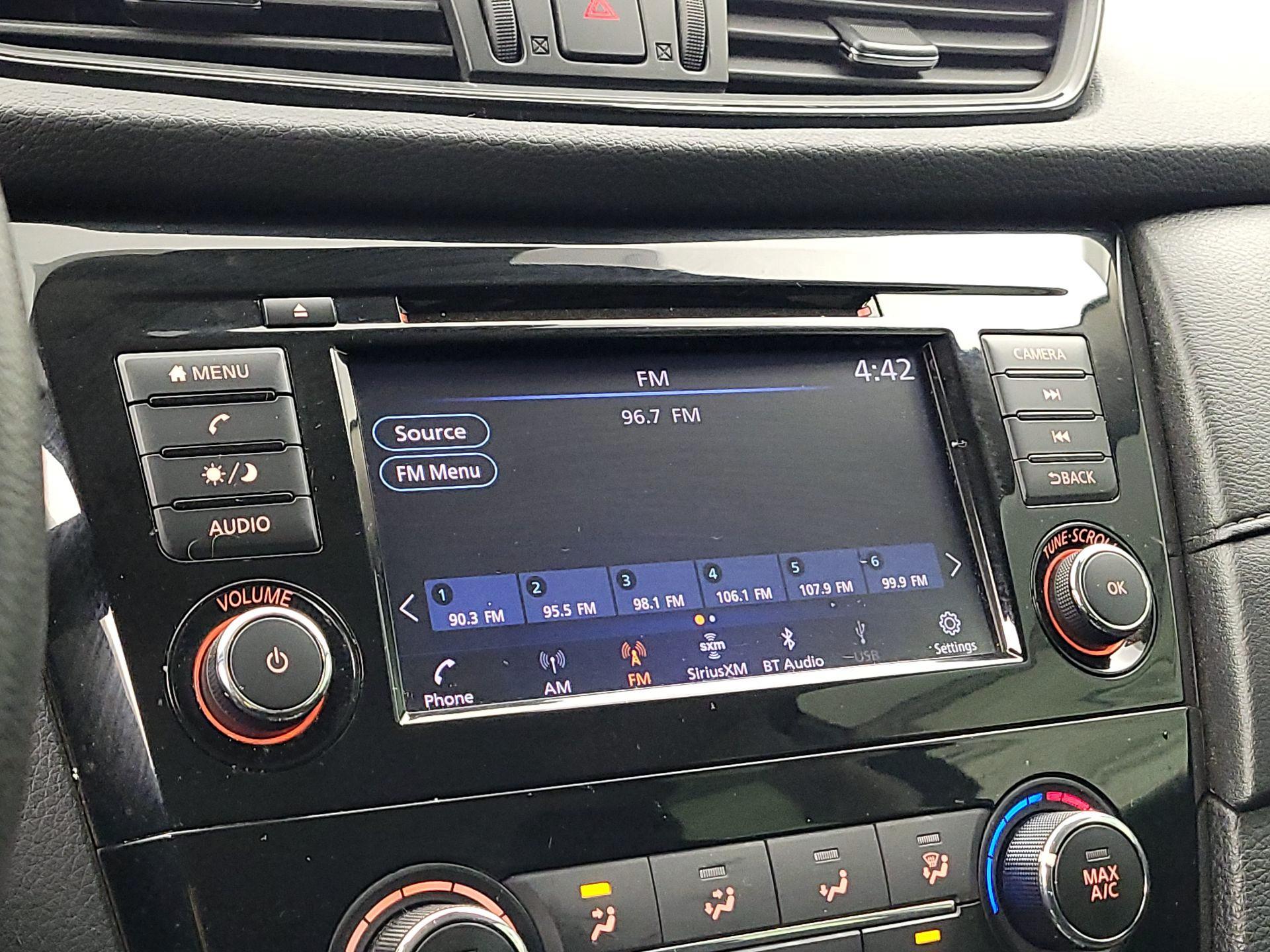 Thumbnail: 2020 Nissan Rogue - 15