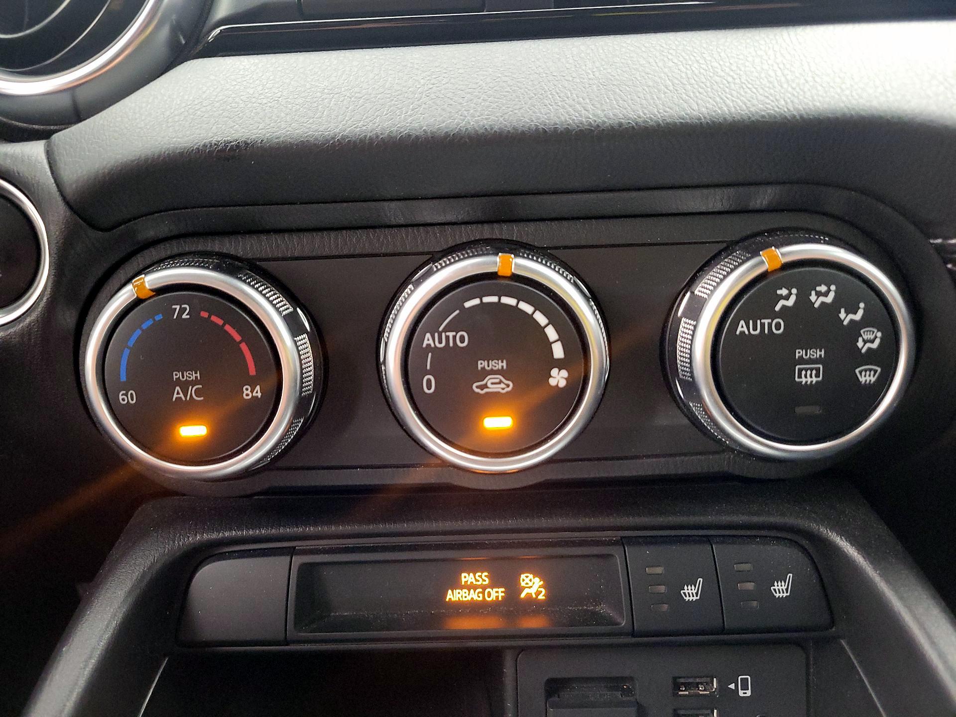 Thumbnail: 2023 Mazda MX-5 Miata - 17