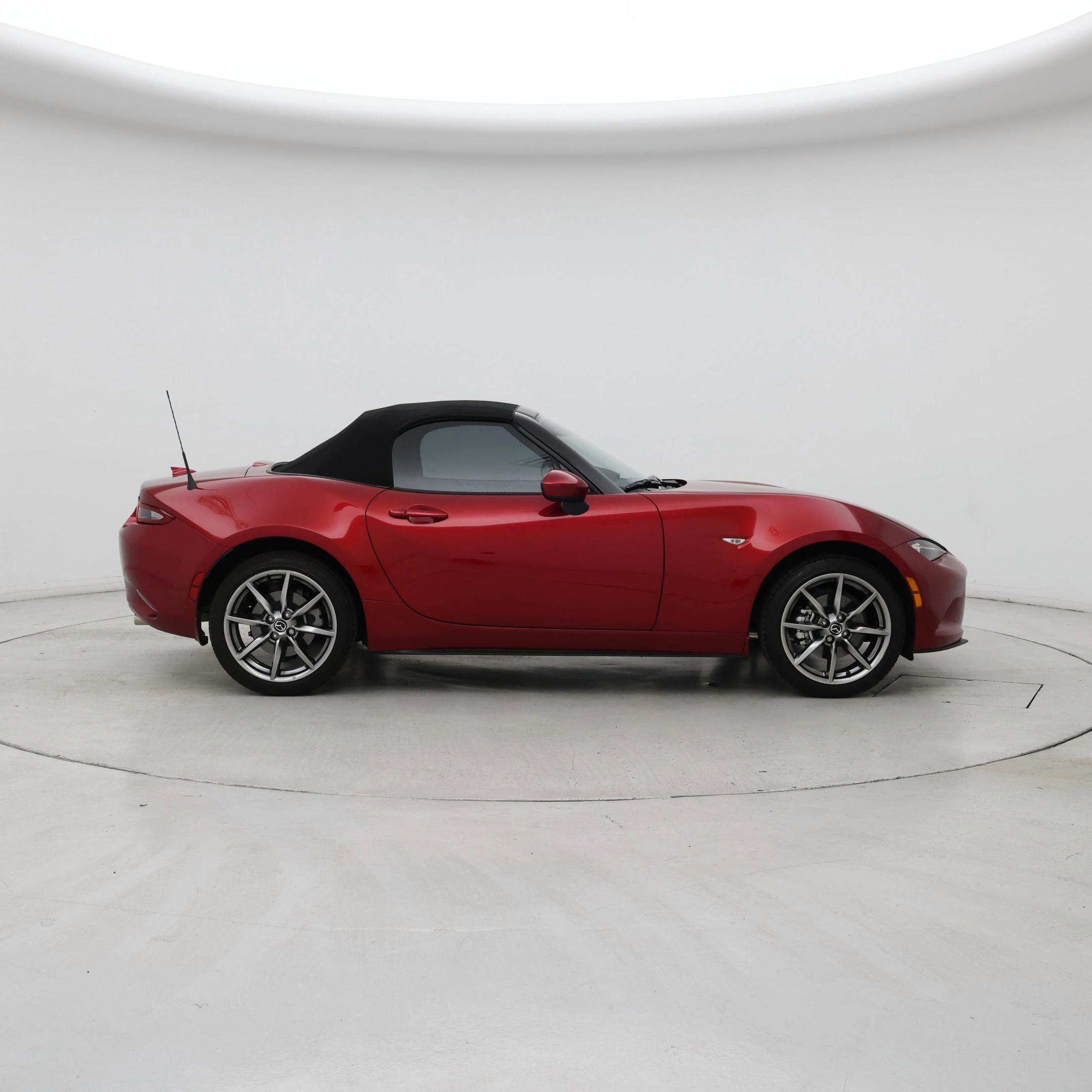 Thumbnail: 2023 Mazda MX-5 Miata - 7
