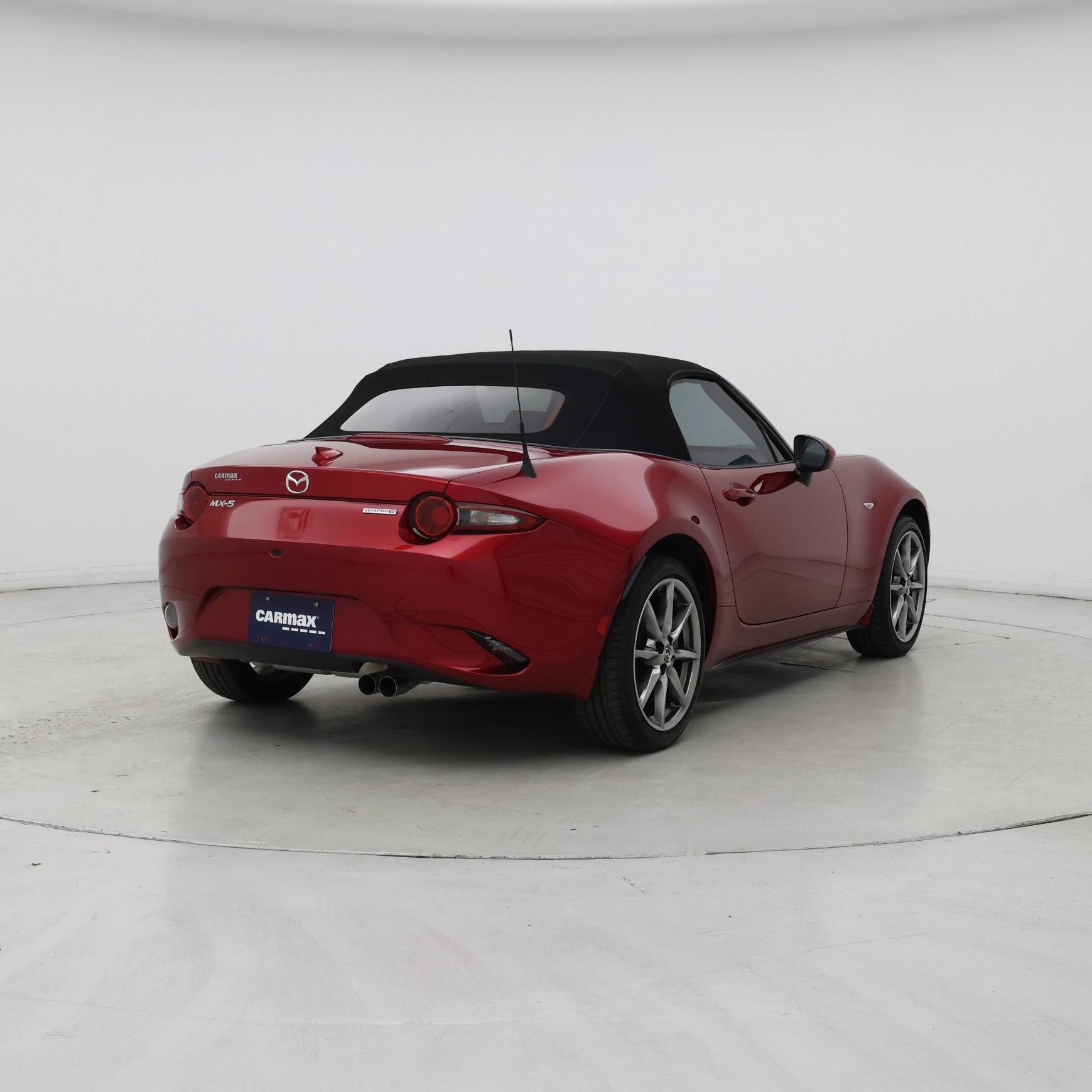 Thumbnail: 2023 Mazda MX-5 Miata - 8