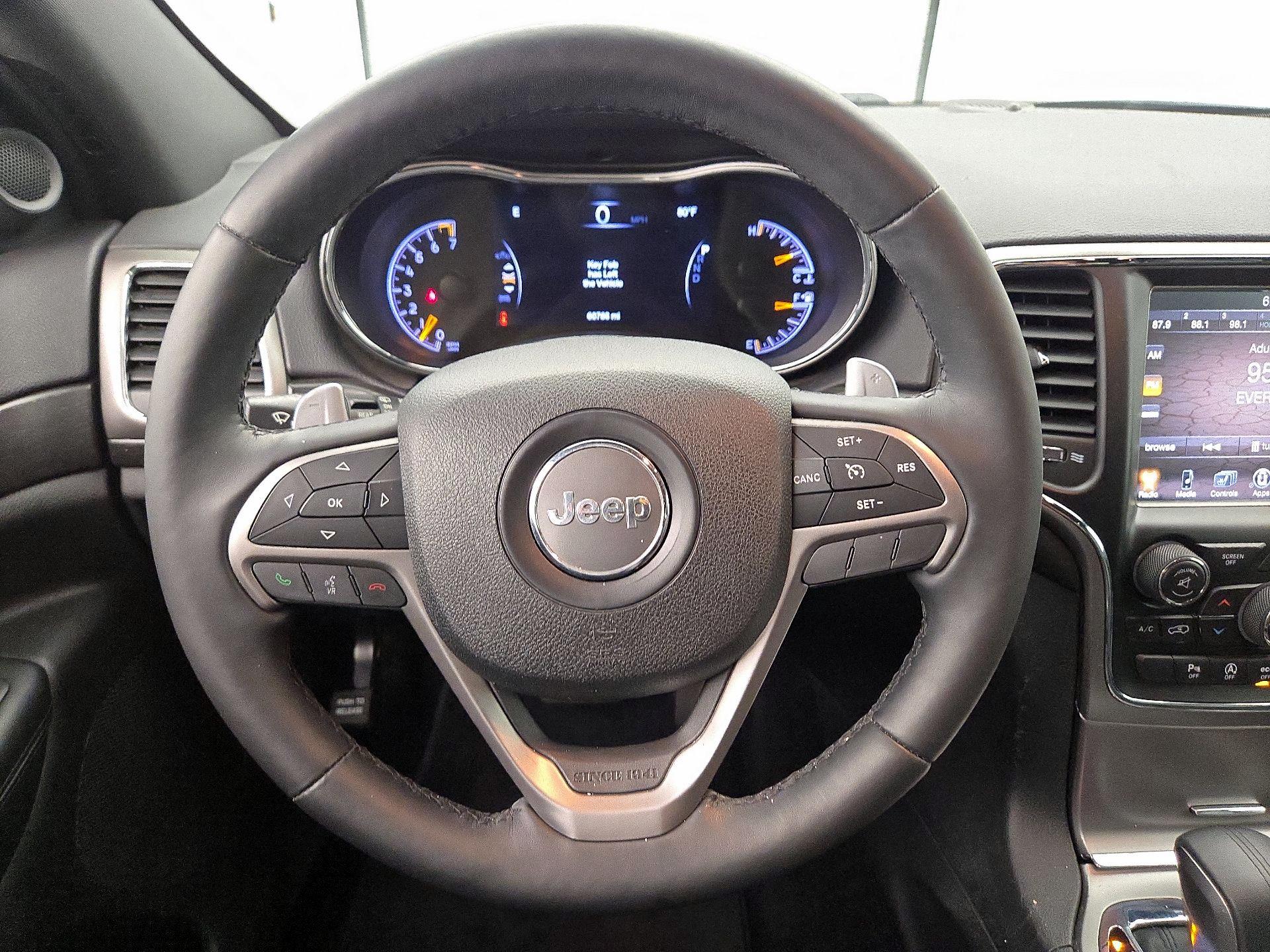 Thumbnail: 2017 Jeep Grand Cherokee - 10