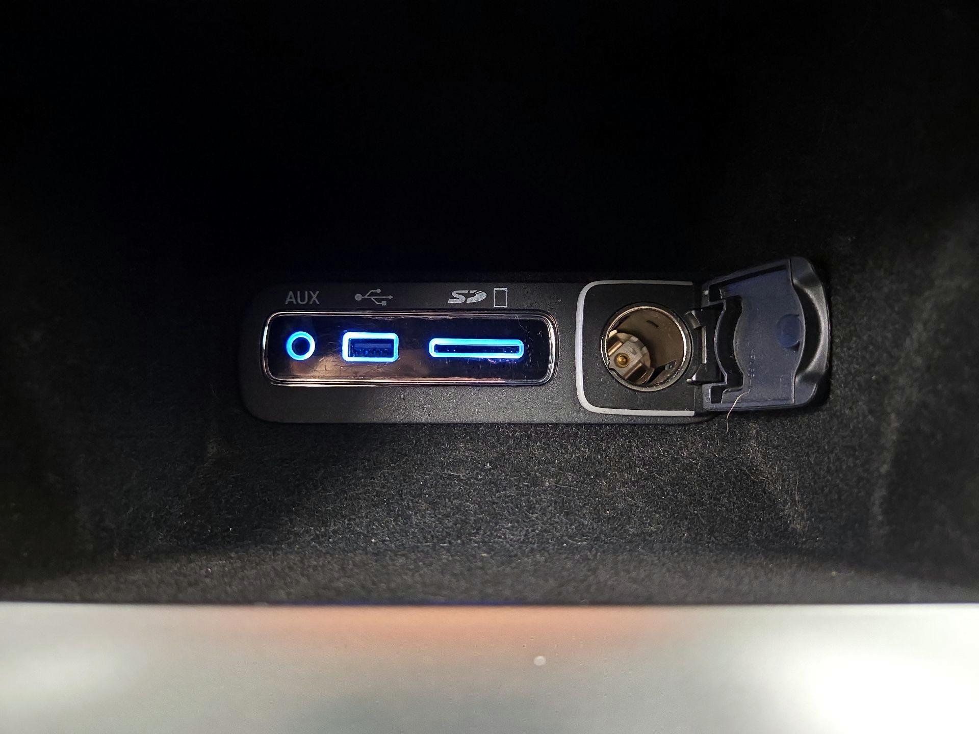 Thumbnail: 2017 Jeep Grand Cherokee - 18