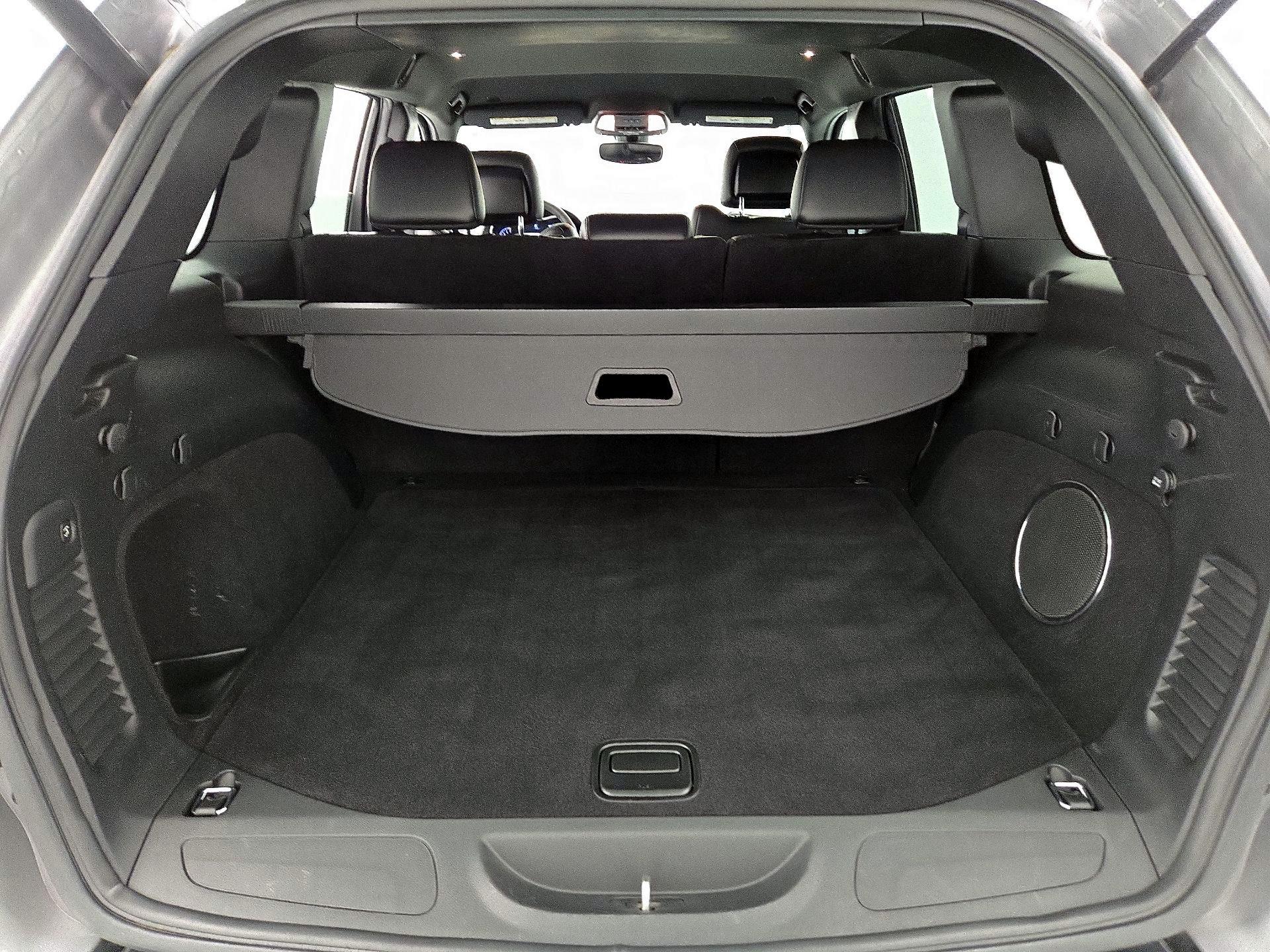 Thumbnail: 2017 Jeep Grand Cherokee - 20