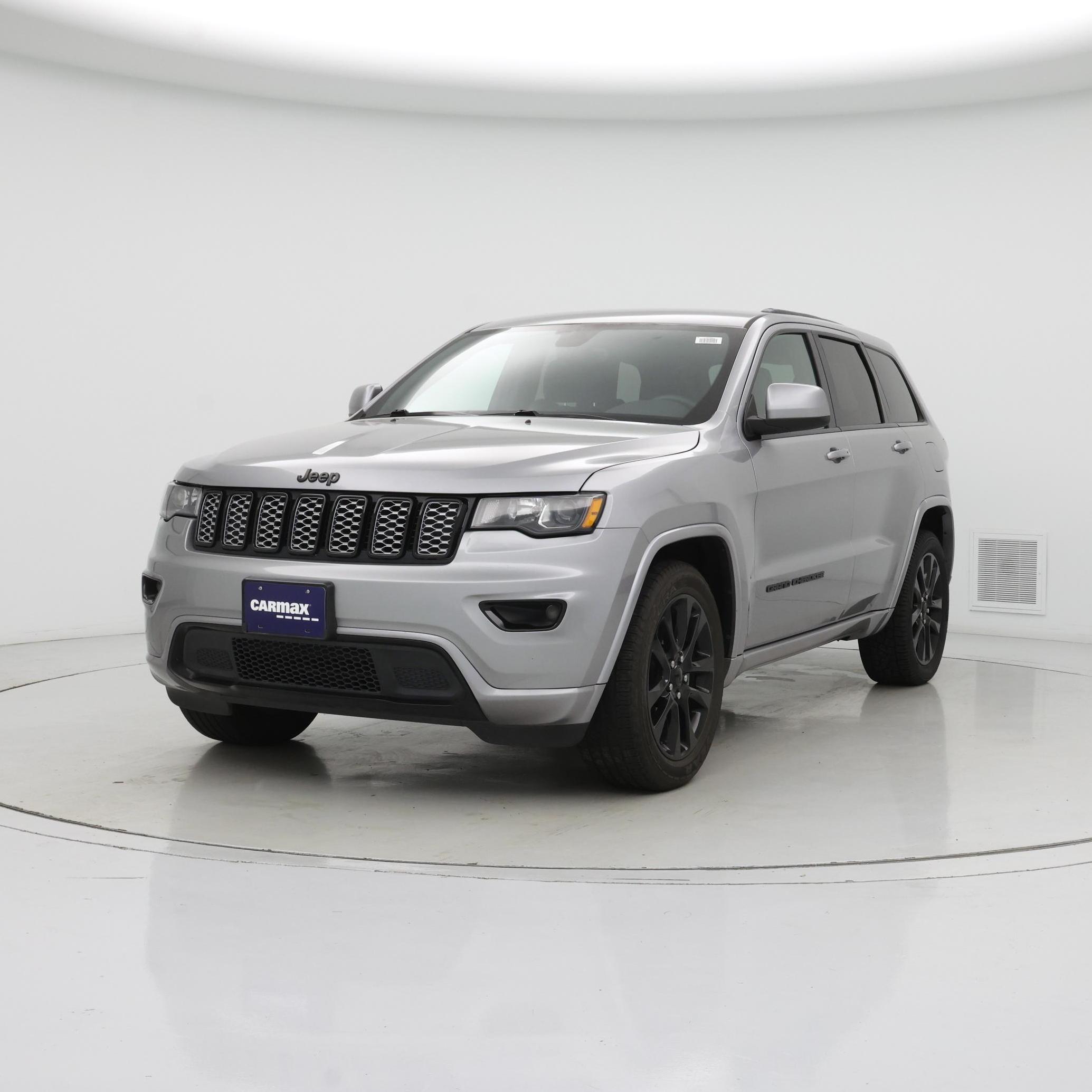 Thumbnail: 2017 Jeep Grand Cherokee - 4