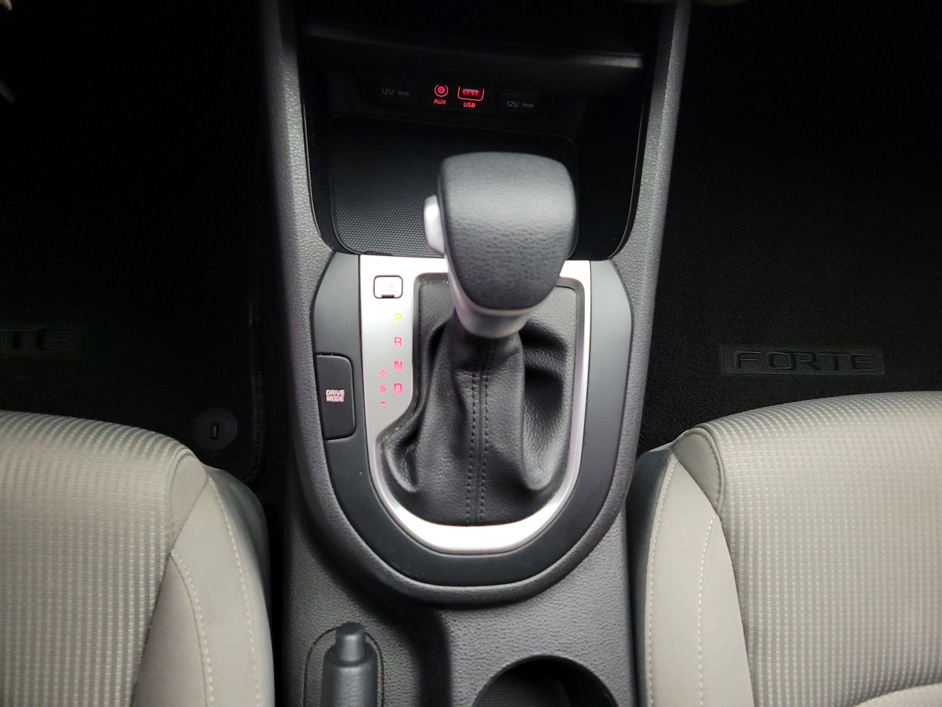 Thumbnail: 2021 Kia Forte - 17