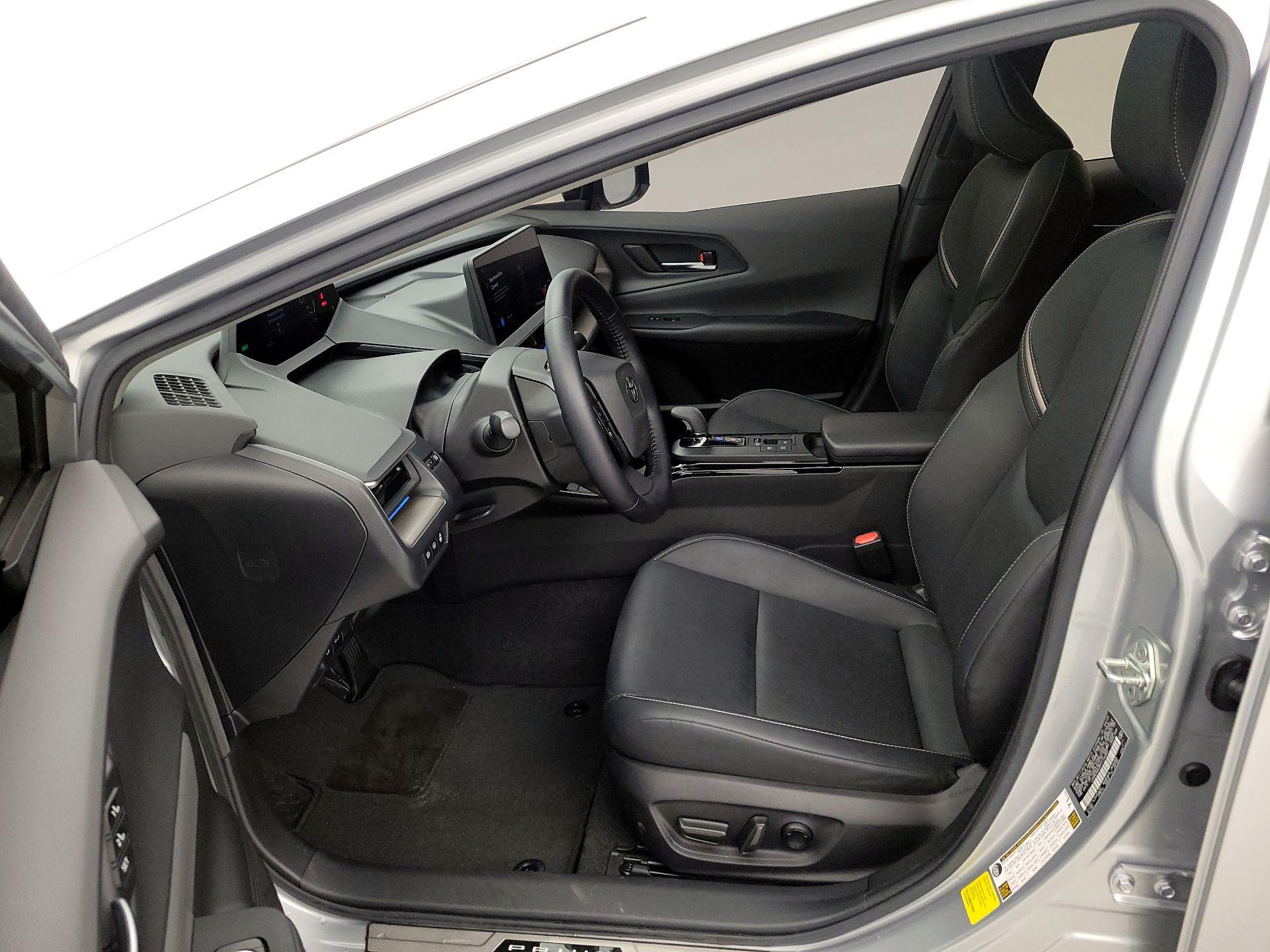 Thumbnail: 2023 Toyota Prius - 11