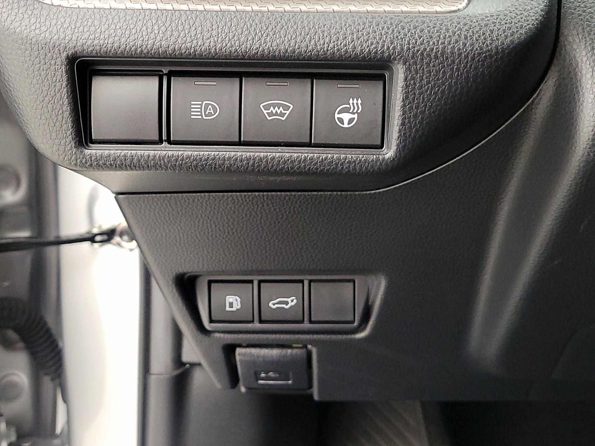 Thumbnail: 2023 Toyota Prius - 13