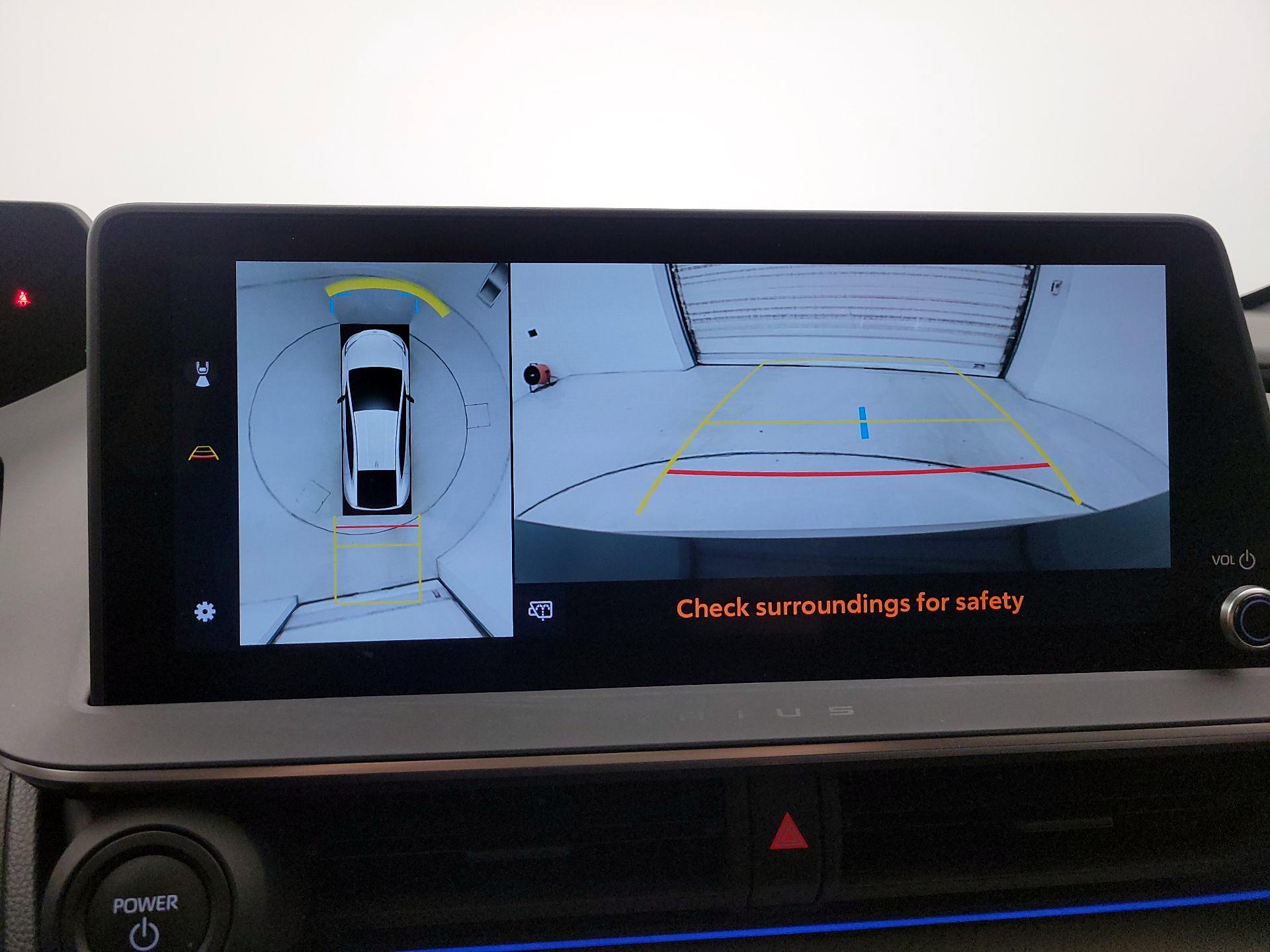 Thumbnail: 2023 Toyota Prius - 14