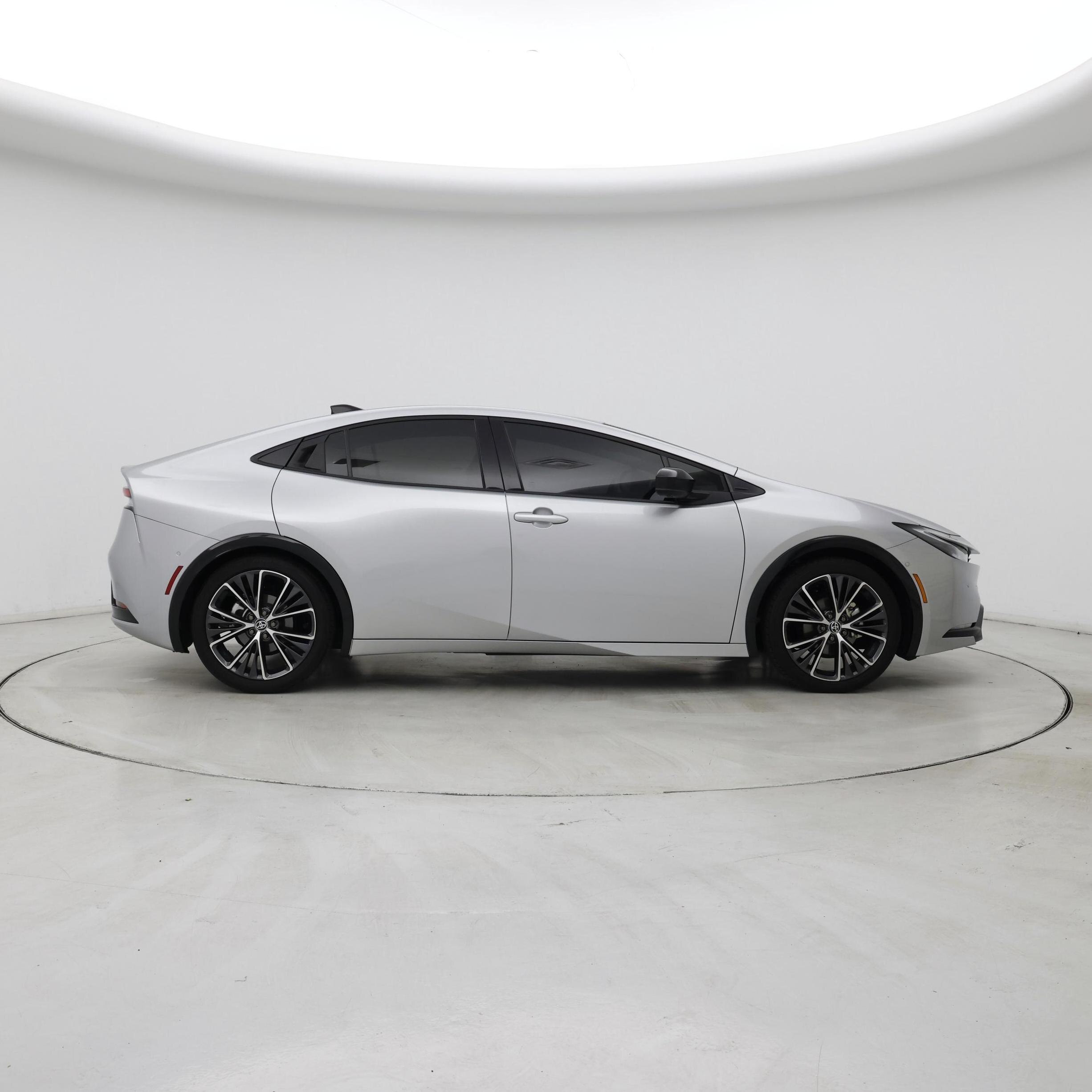 Thumbnail: 2023 Toyota Prius - 7