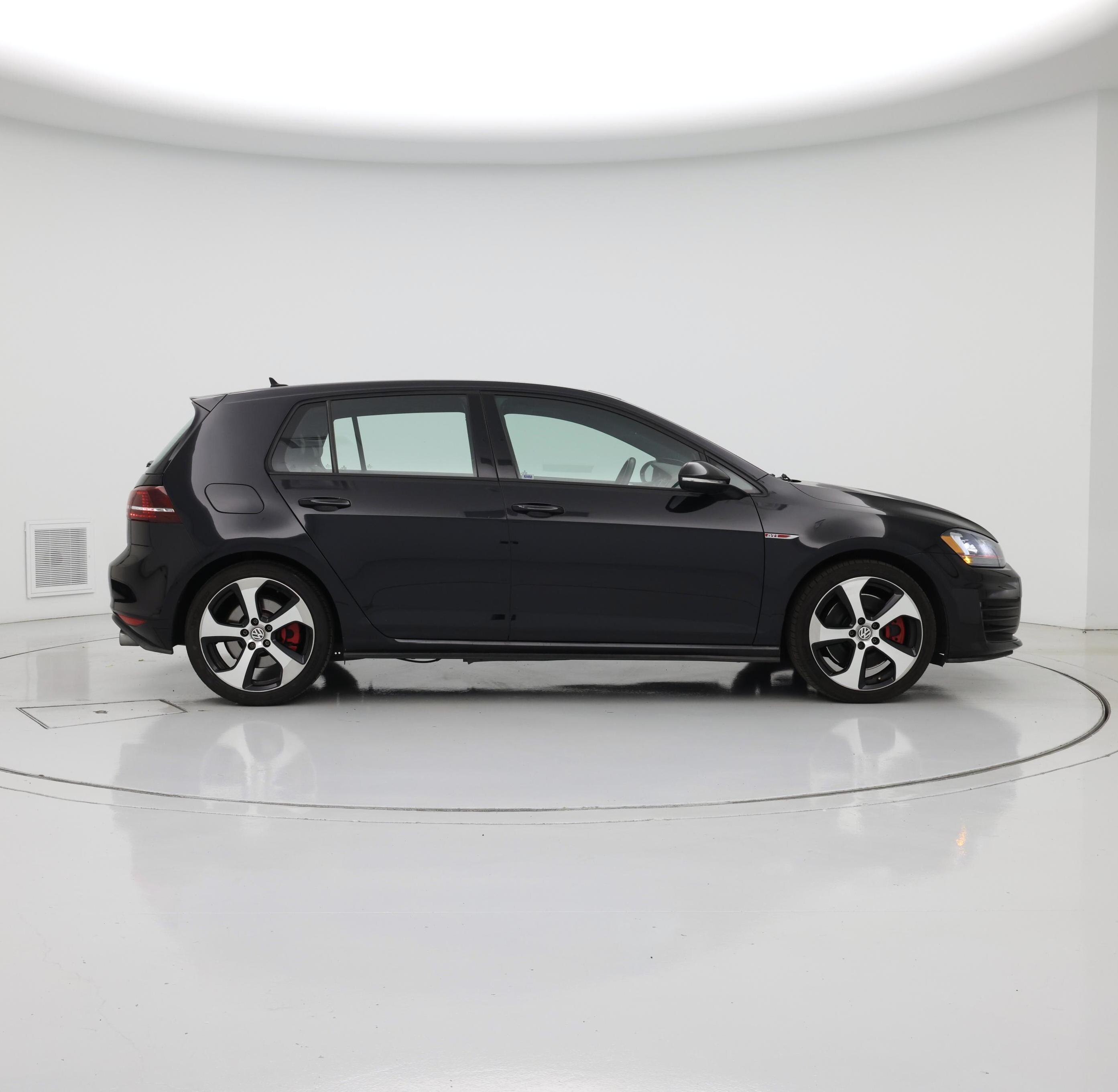 Thumbnail: 2016 Volkswagen Golf - 7